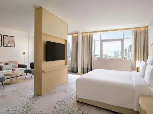 Swissôtel Al Murooj Dubai Swissôtel Al Murooj Dubai