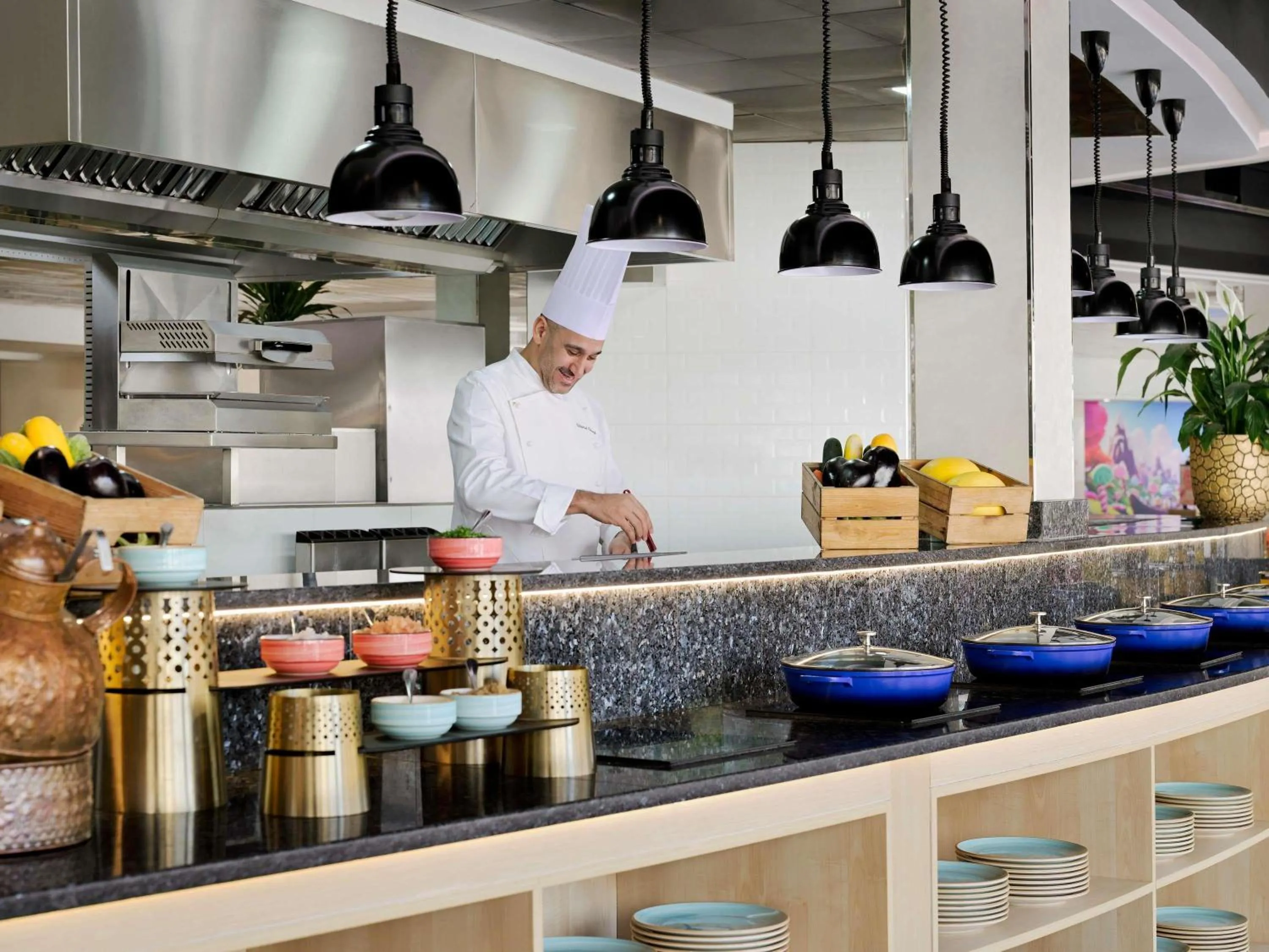 Breakfast in Swissôtel Al Murooj Dubai