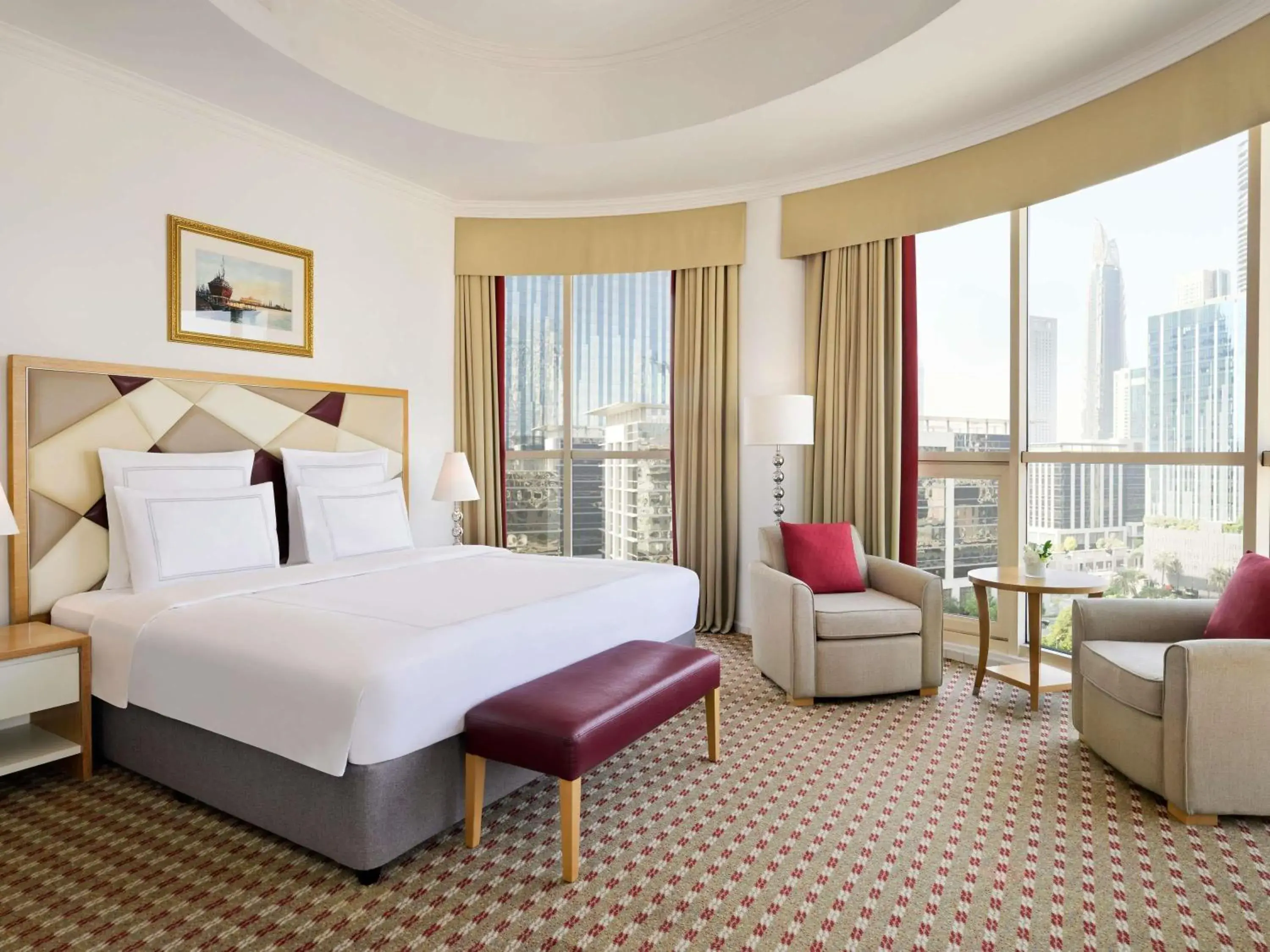 Bedroom, Bed in Swissôtel Al Murooj Dubai Bedroom, Bed in Swissôtel Al Murooj Dubai