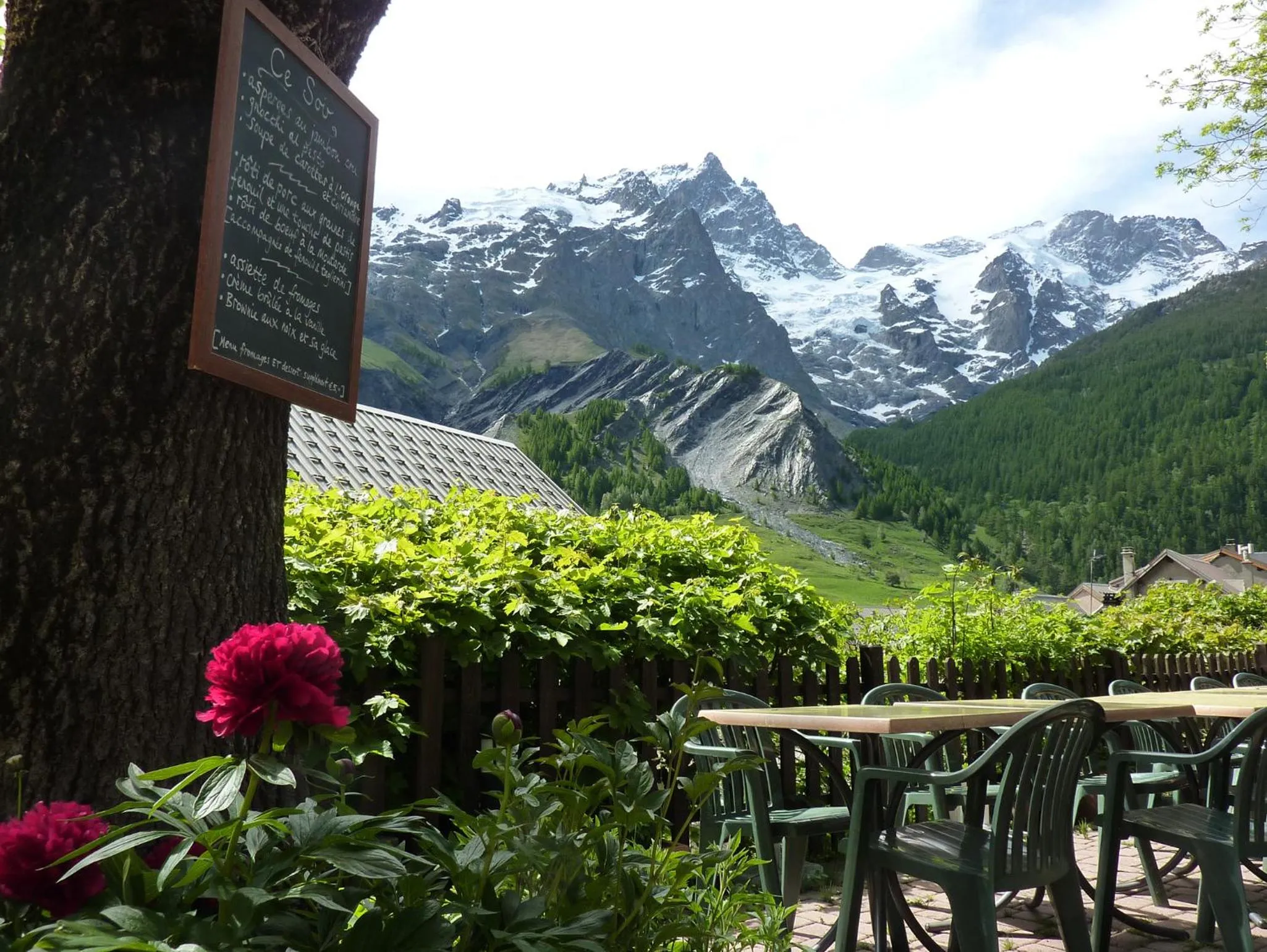 Summer in Hotel Auberge Edelweiss