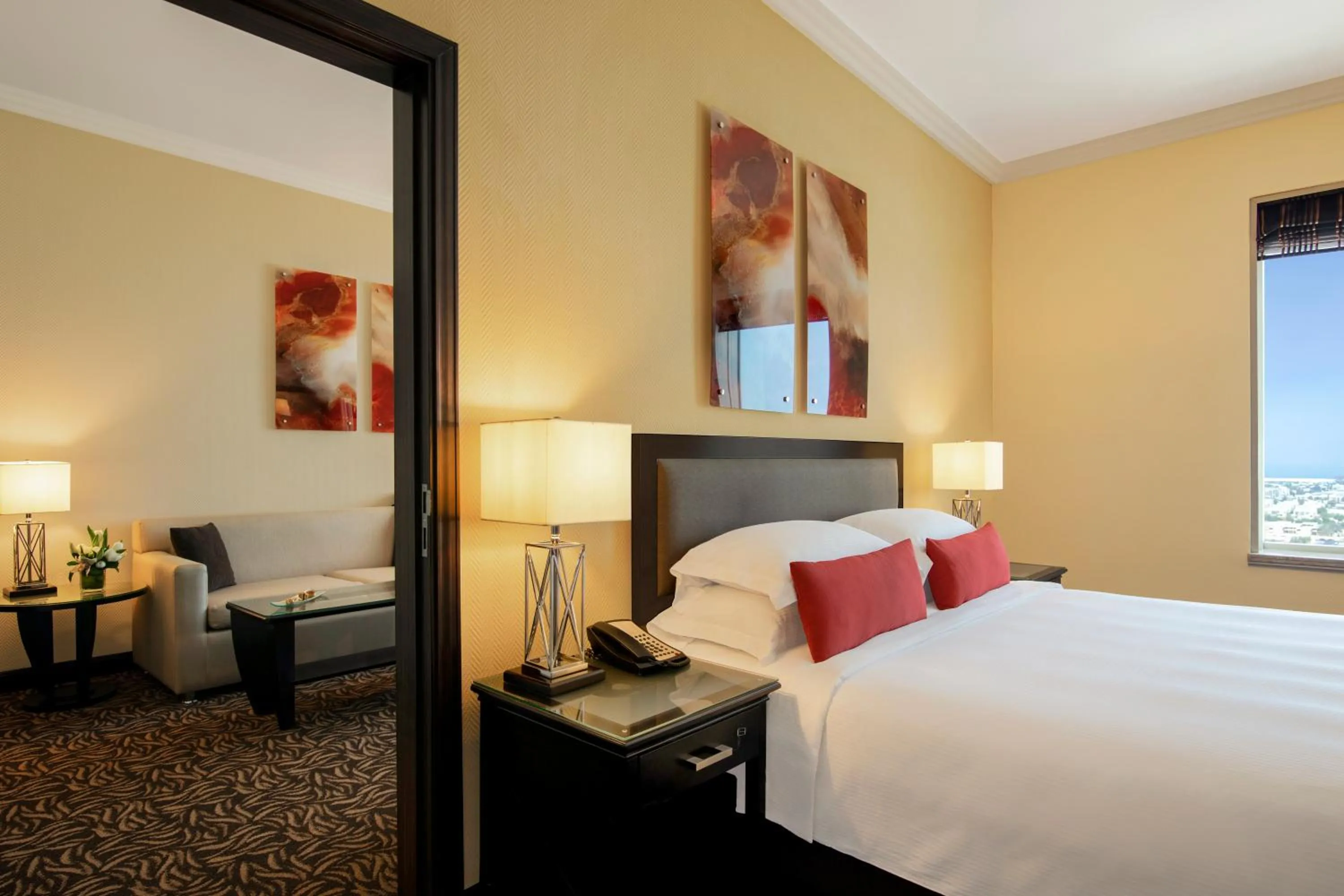 Bedroom, Bed in Towers Rotana - Dubai