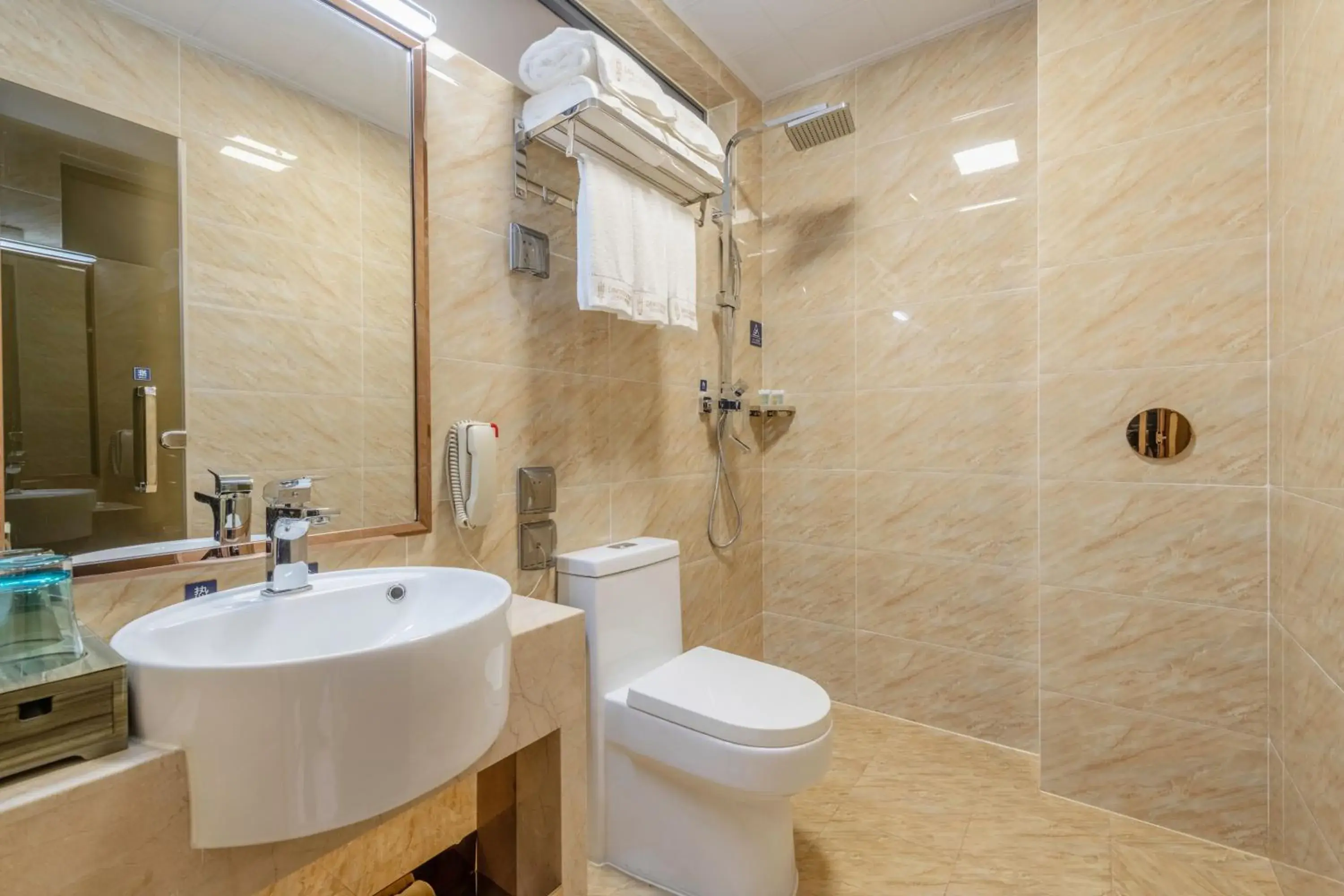 Business Double Room in Dingshang Apartment Hotel Business Double Room in Dingshang Apartment Hotel