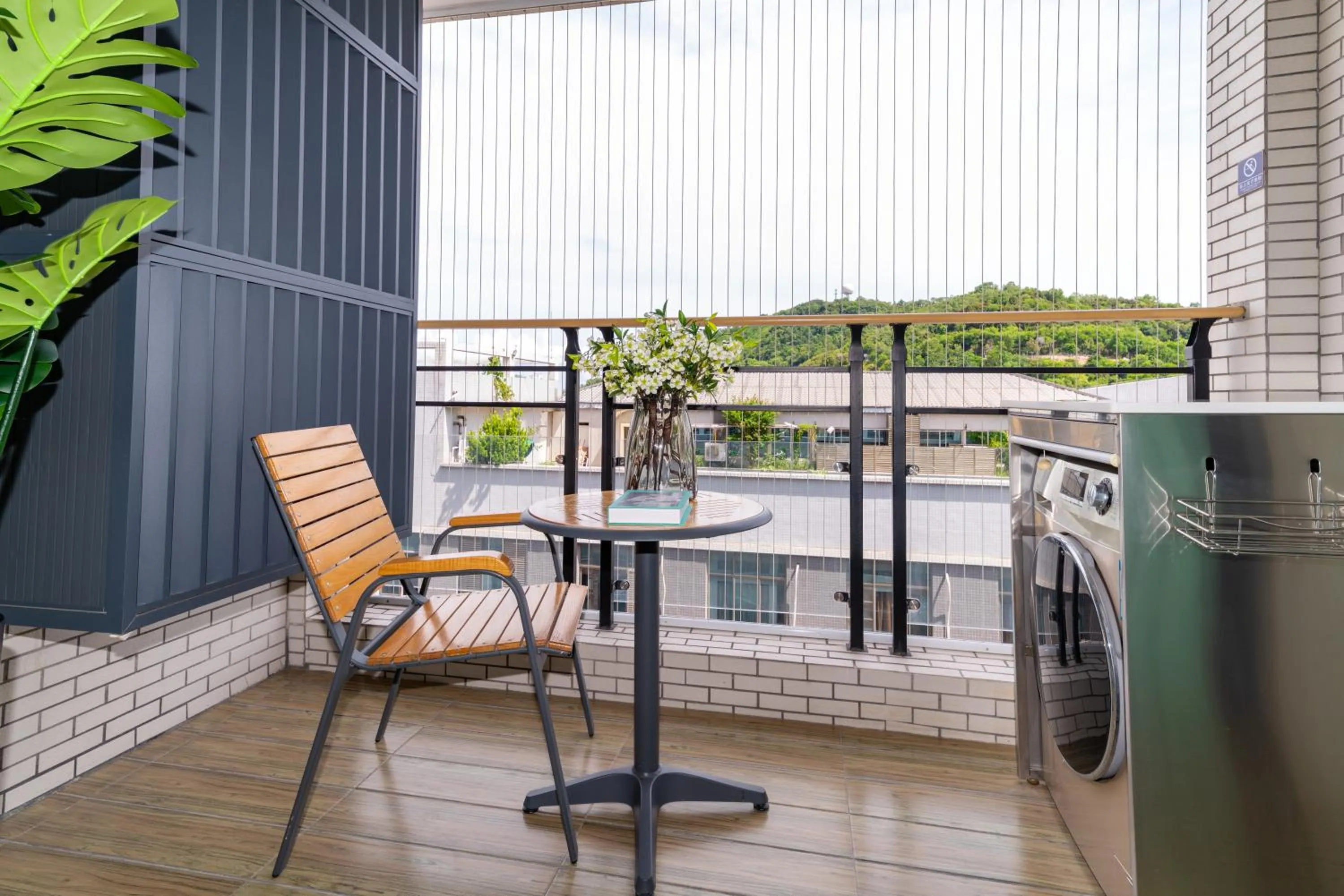 Balcony/Terrace in Dingshang Apartment Hotel