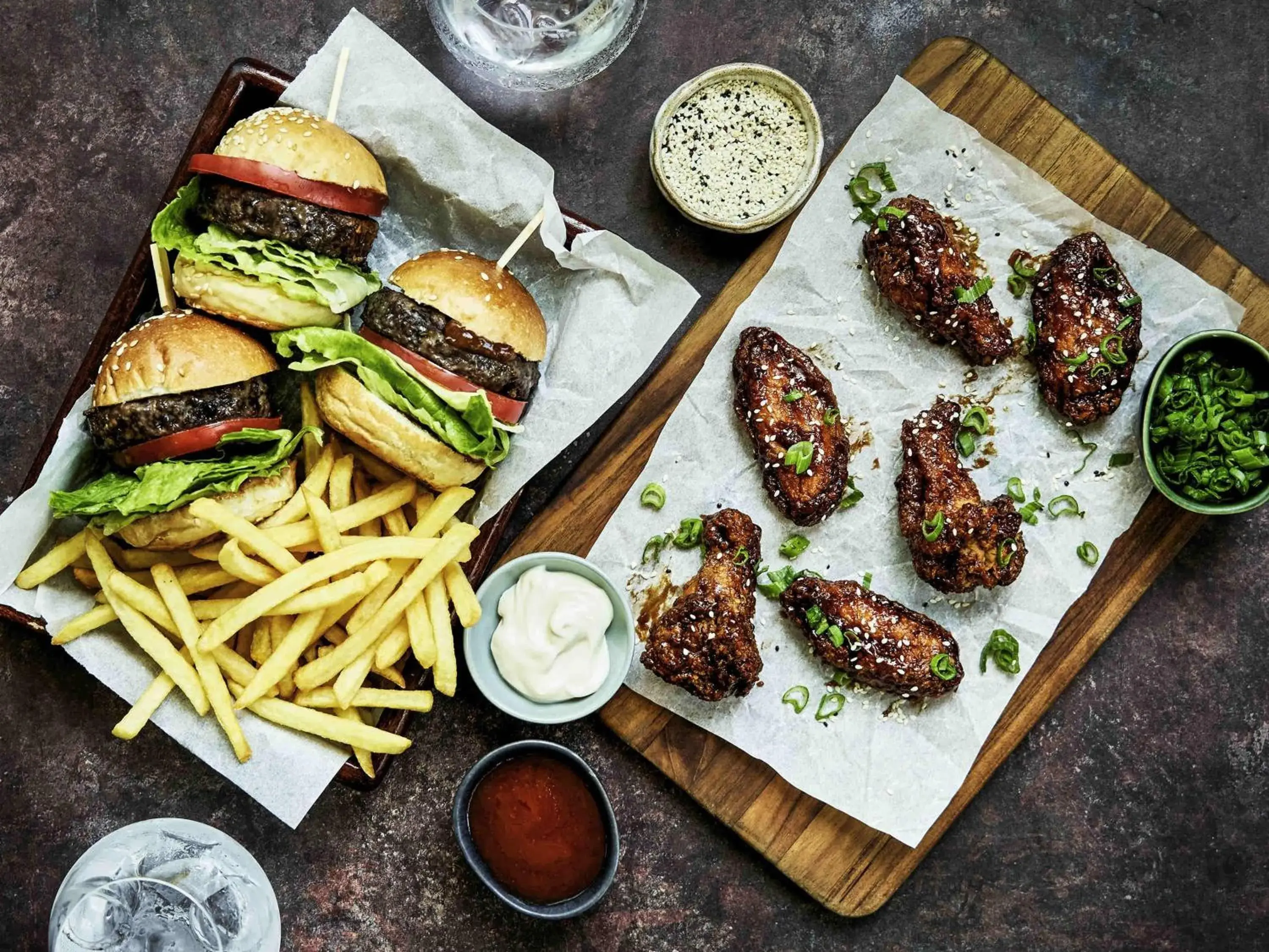 Restaurant/places to eat in Mövenpick Grand Al Bustan Restaurant/places to eat in Mövenpick Grand Al Bustan