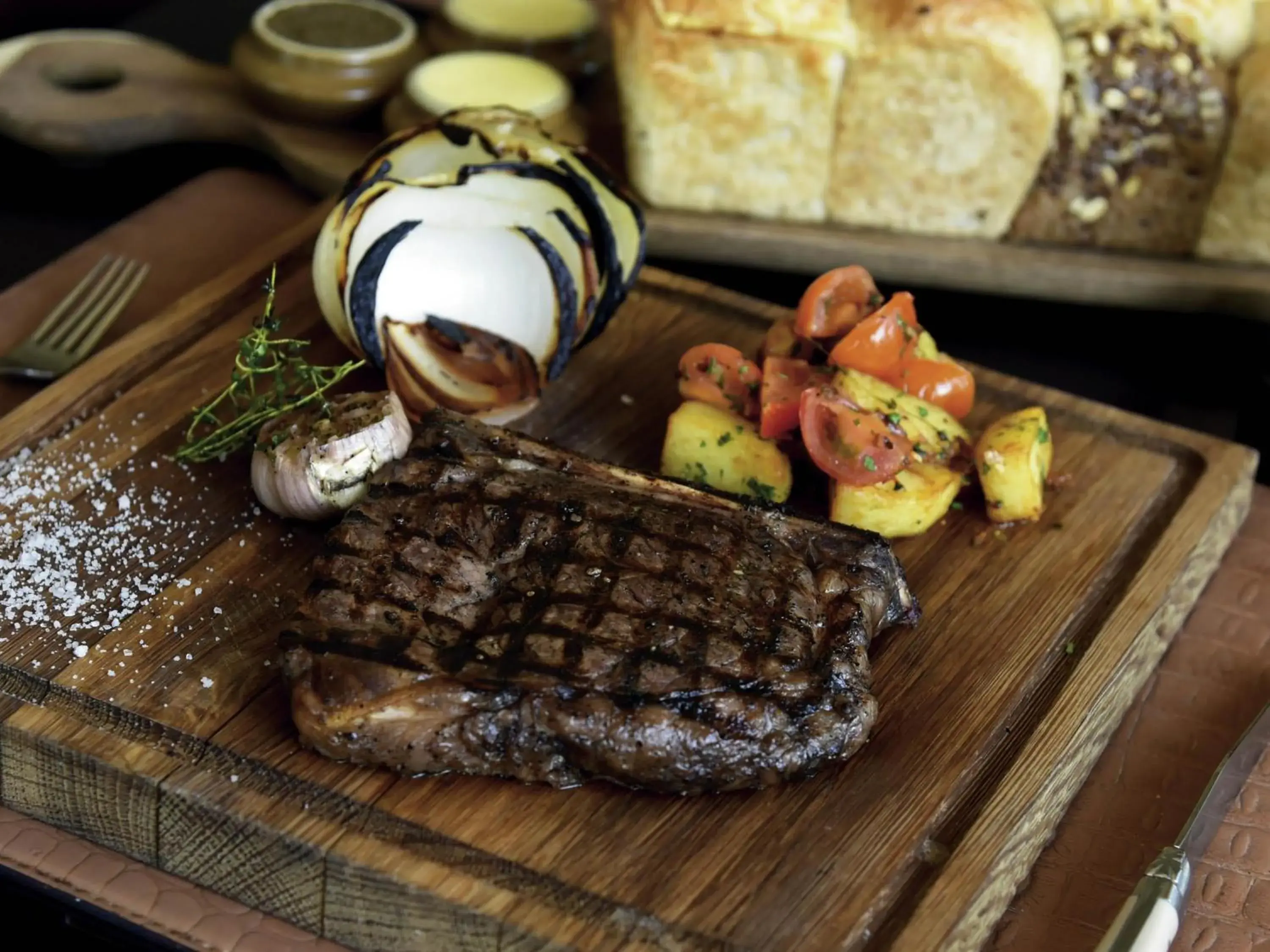 Restaurant/places to eat in Mövenpick Grand Al Bustan Restaurant/places to eat in Mövenpick Grand Al Bustan