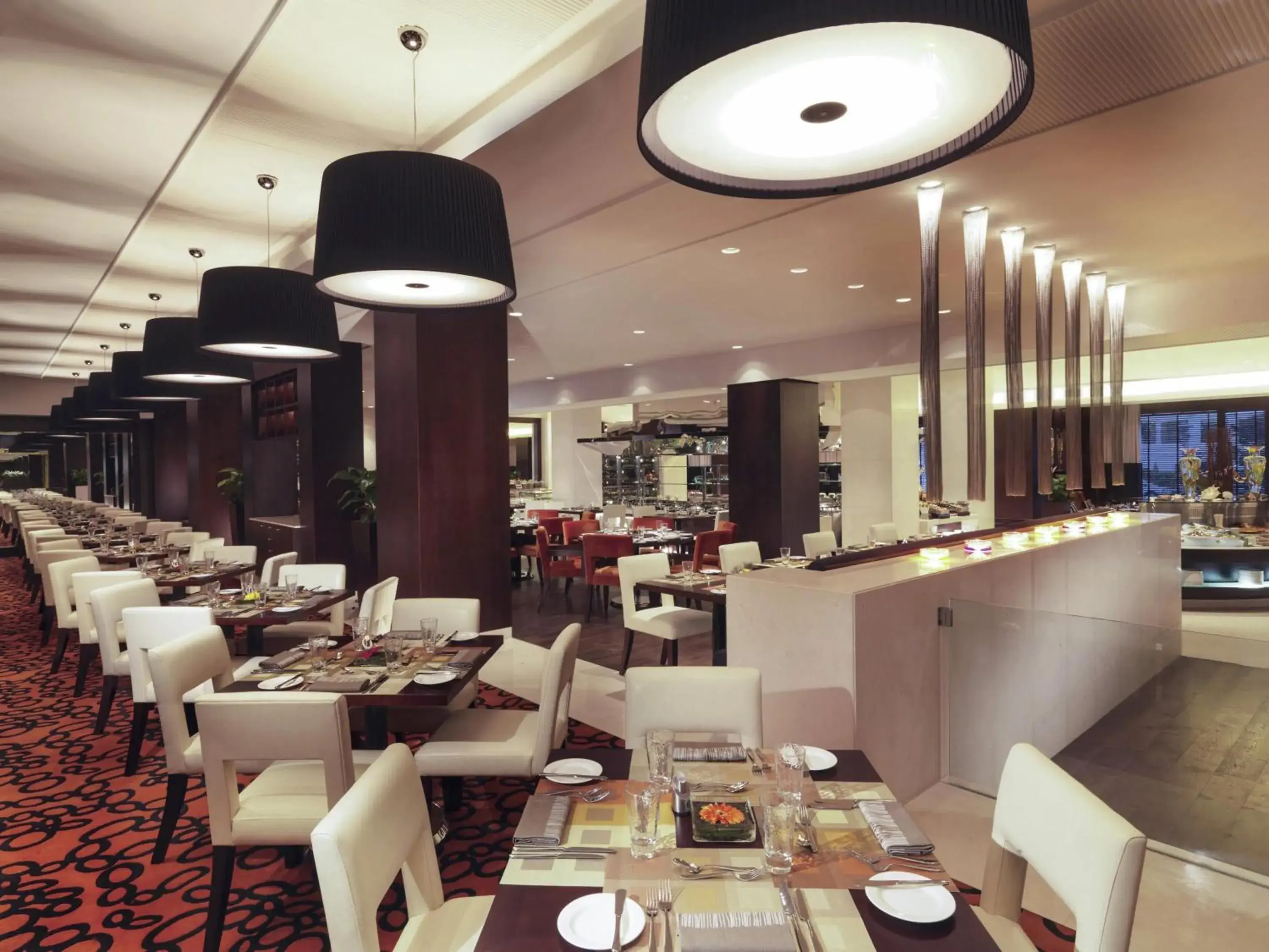 Restaurant/places to eat in Mövenpick Grand Al Bustan Restaurant/places to eat in Mövenpick Grand Al Bustan