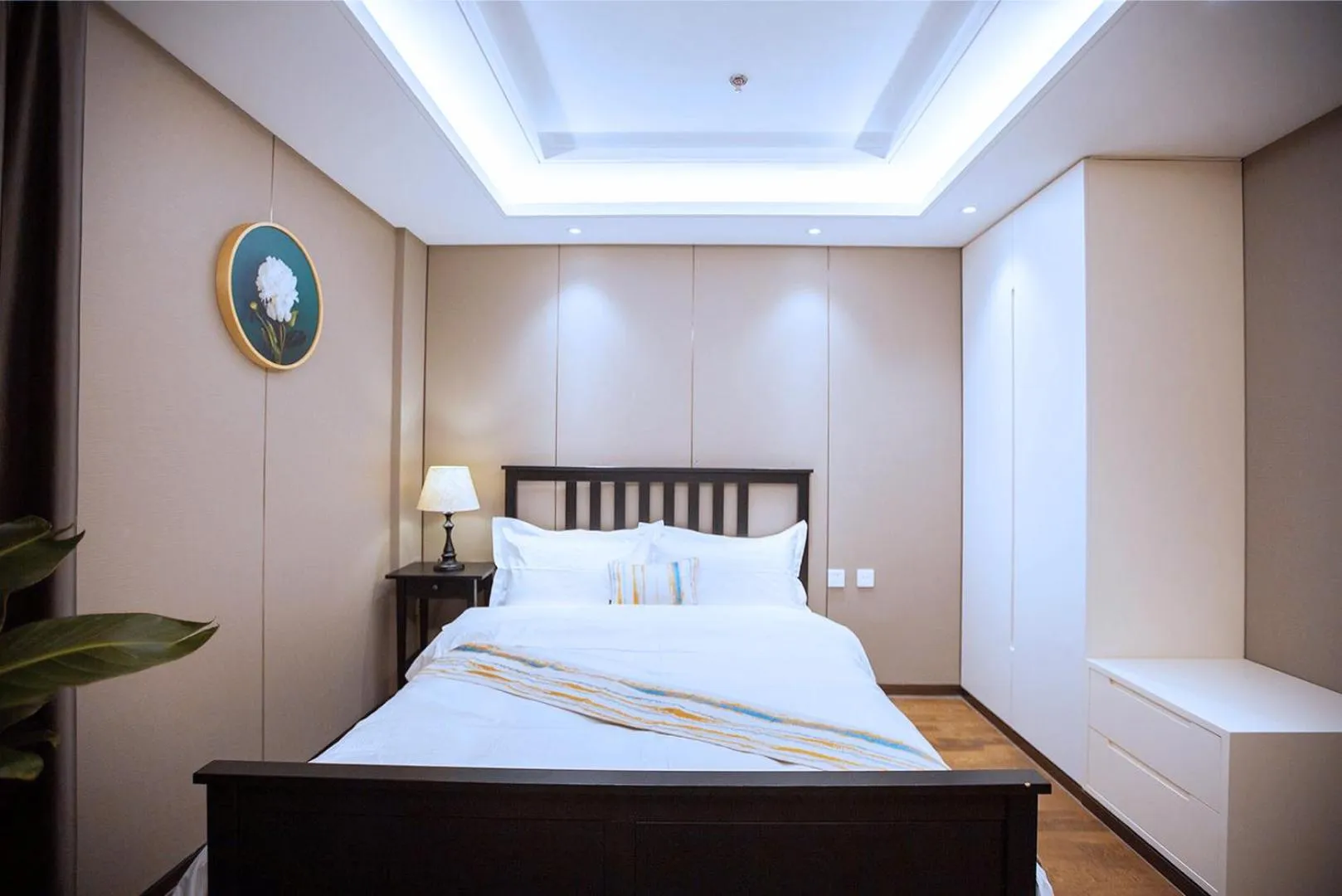 Bed in Yashi International Aparthotel