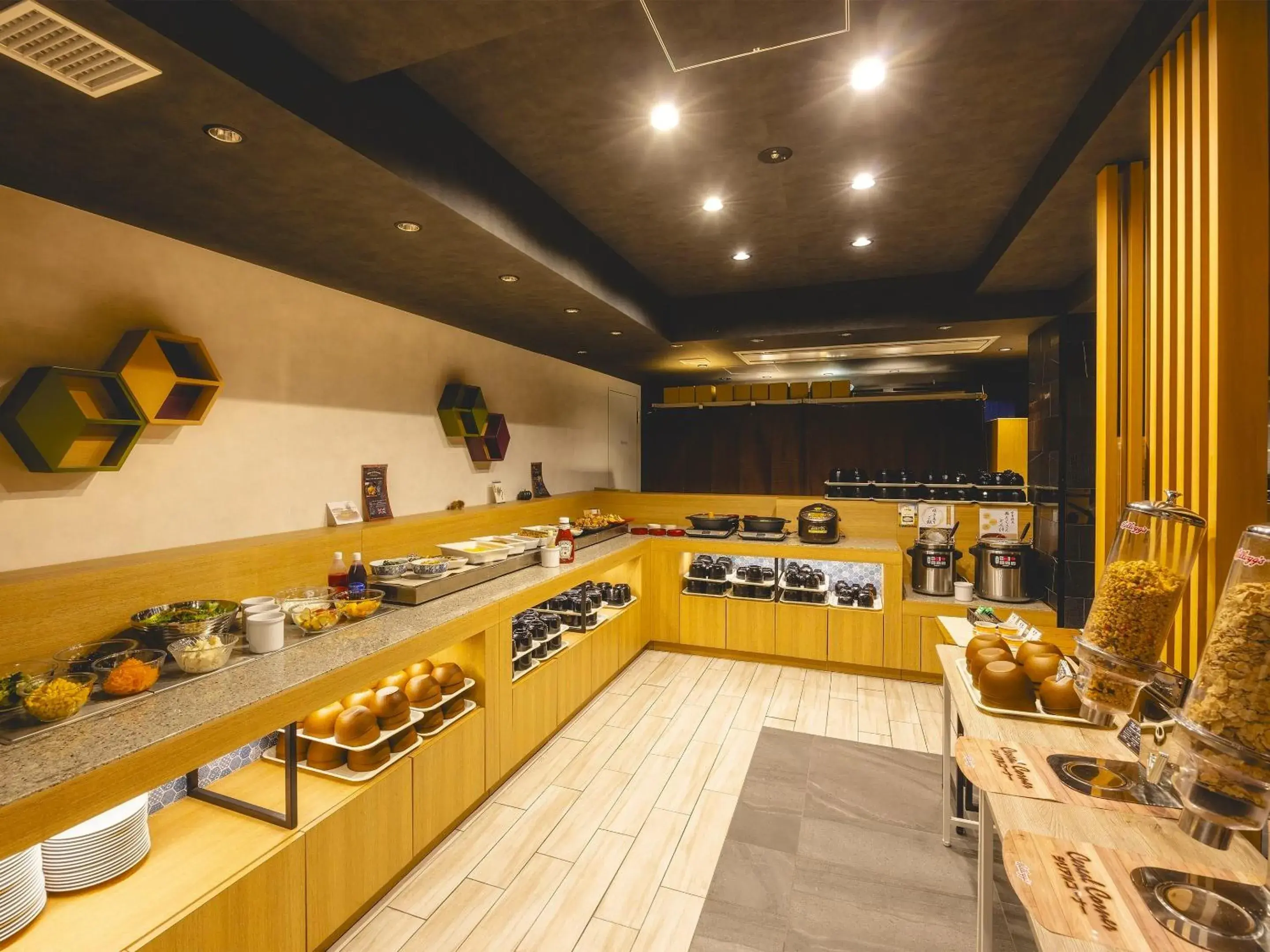 Restaurant/places to eat in KOKO HOTEL Kyoto Sanjo - formerly Hotel Wing International Premium Kyoto Sanjo Restaurant/places to eat in KOKO HOTEL Kyoto Sanjo - formerly Hotel Wing International Premium Kyoto Sanjo