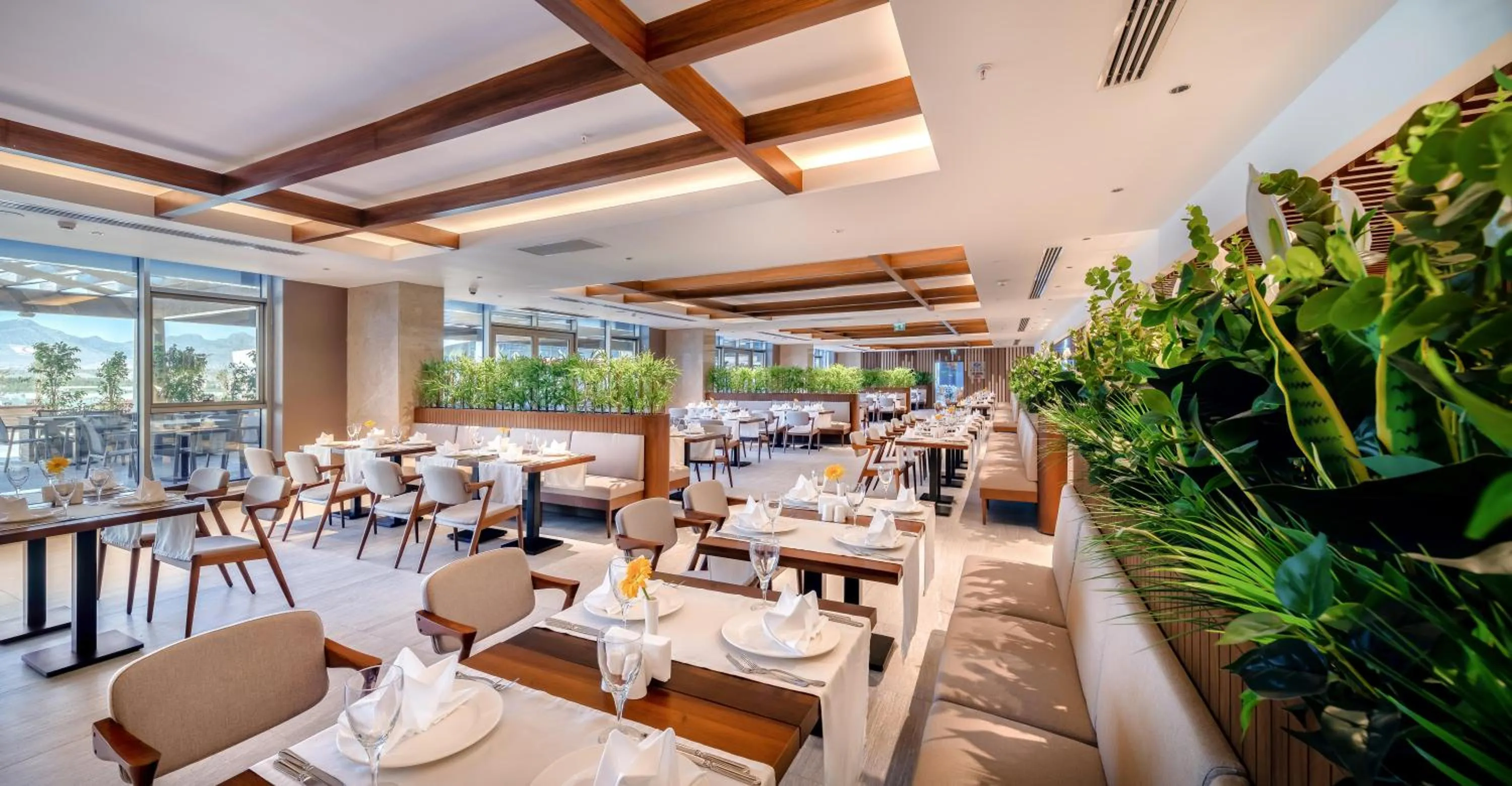 Restaurant/places to eat in Concorde Tower Hotel & Casino