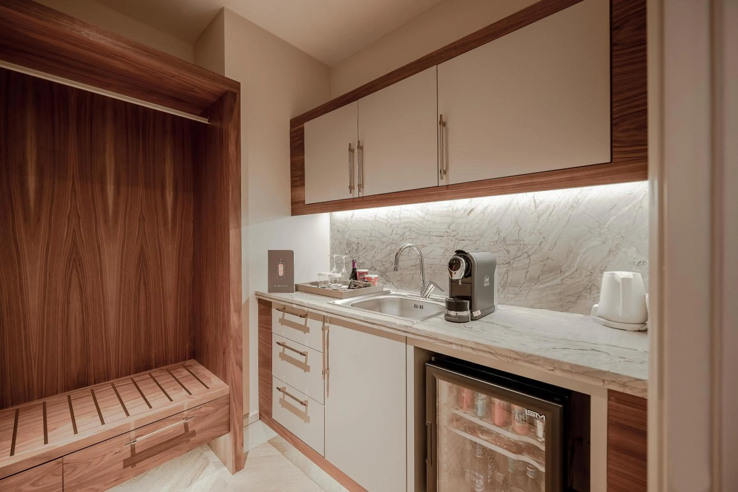 Kitchen or kitchenette in Concorde Tower Hotel & Casino