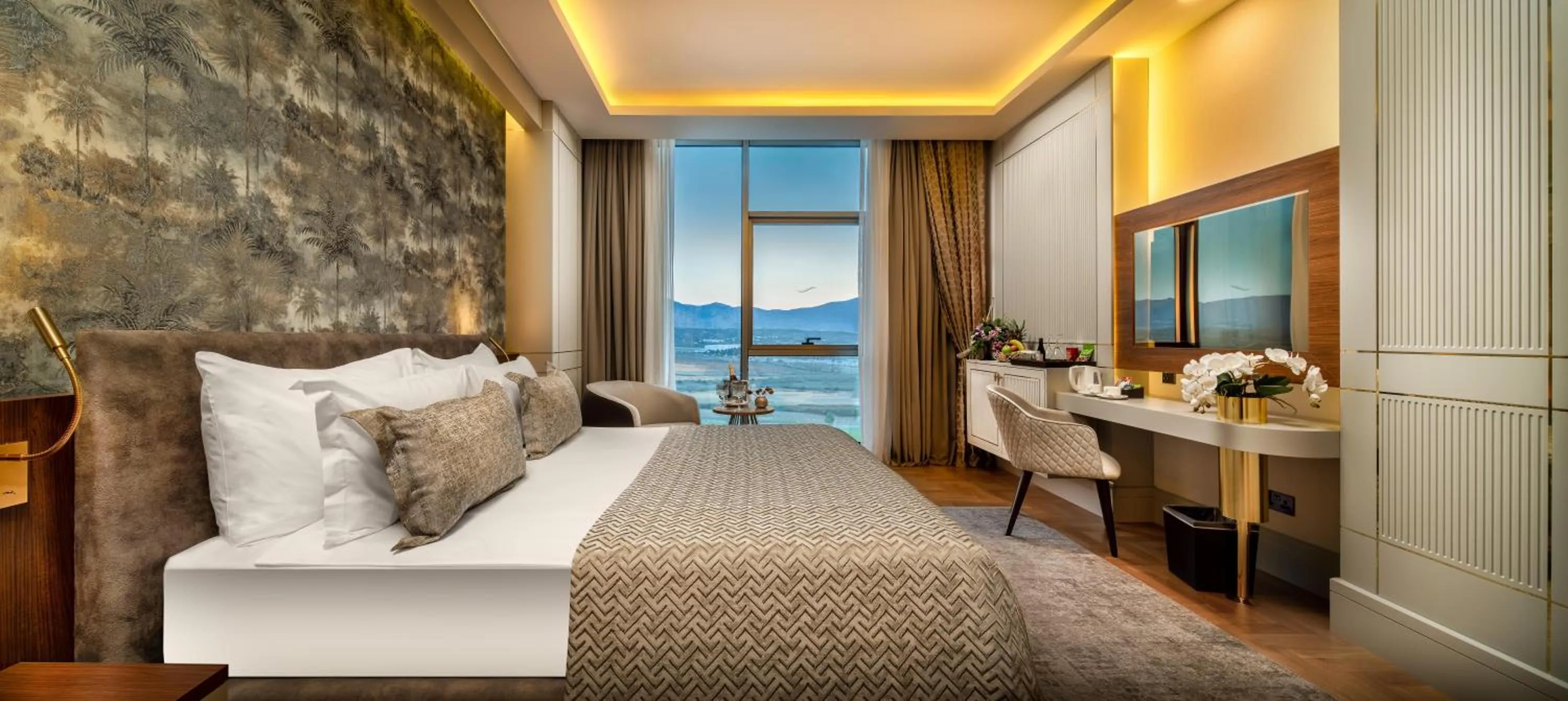 Photo of the whole room, Bed in Concorde Tower Hotel & Casino