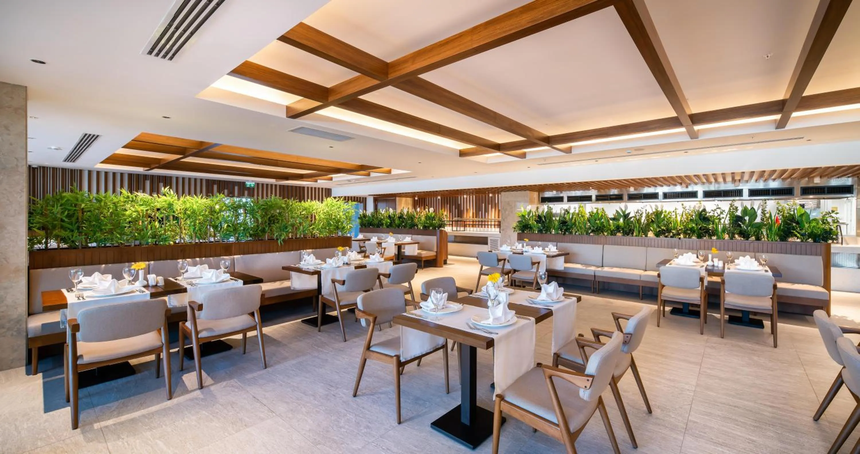 Restaurant/places to eat in Concorde Tower Hotel & Casino