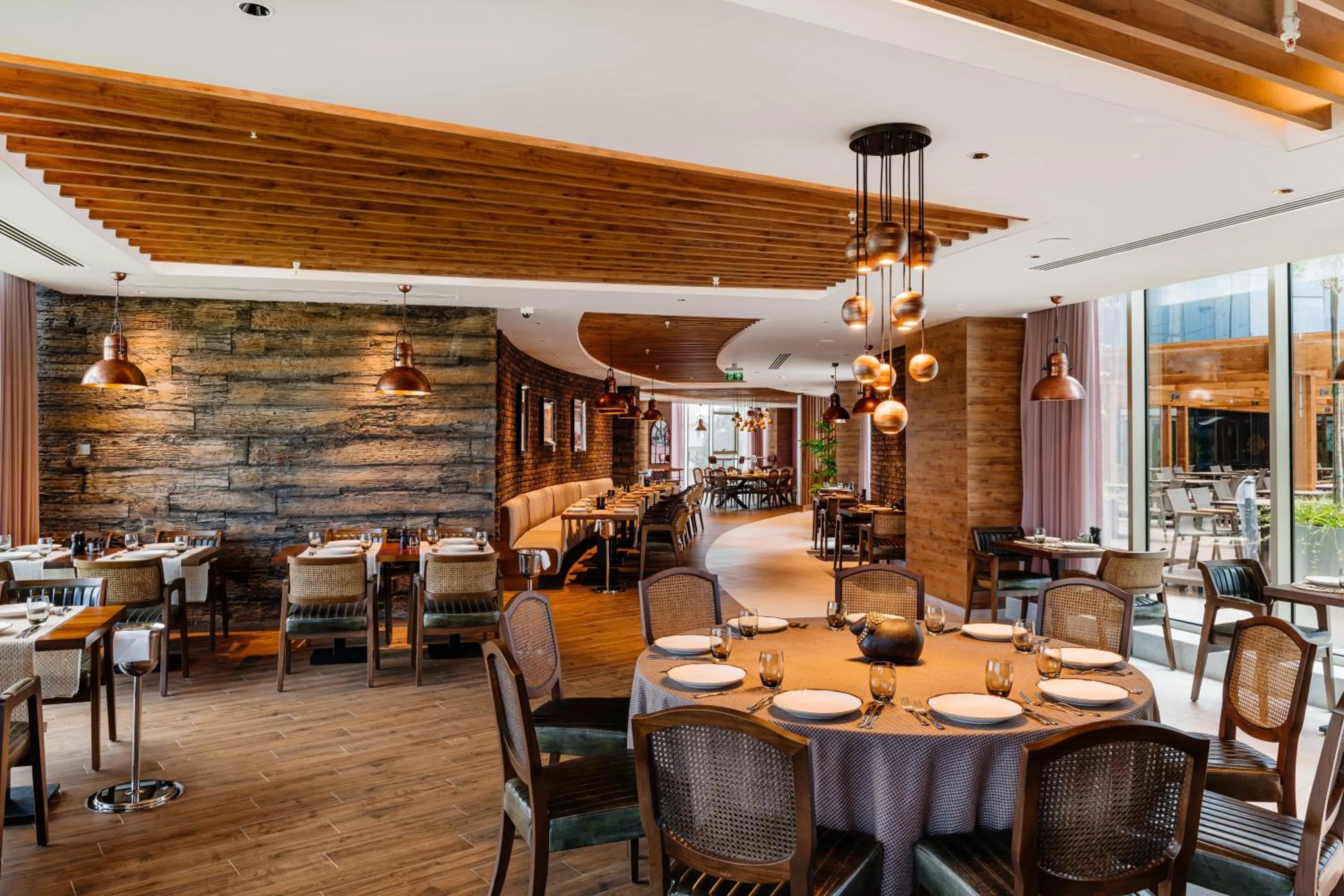 Restaurant/places to eat in Concorde Tower Hotel & Casino