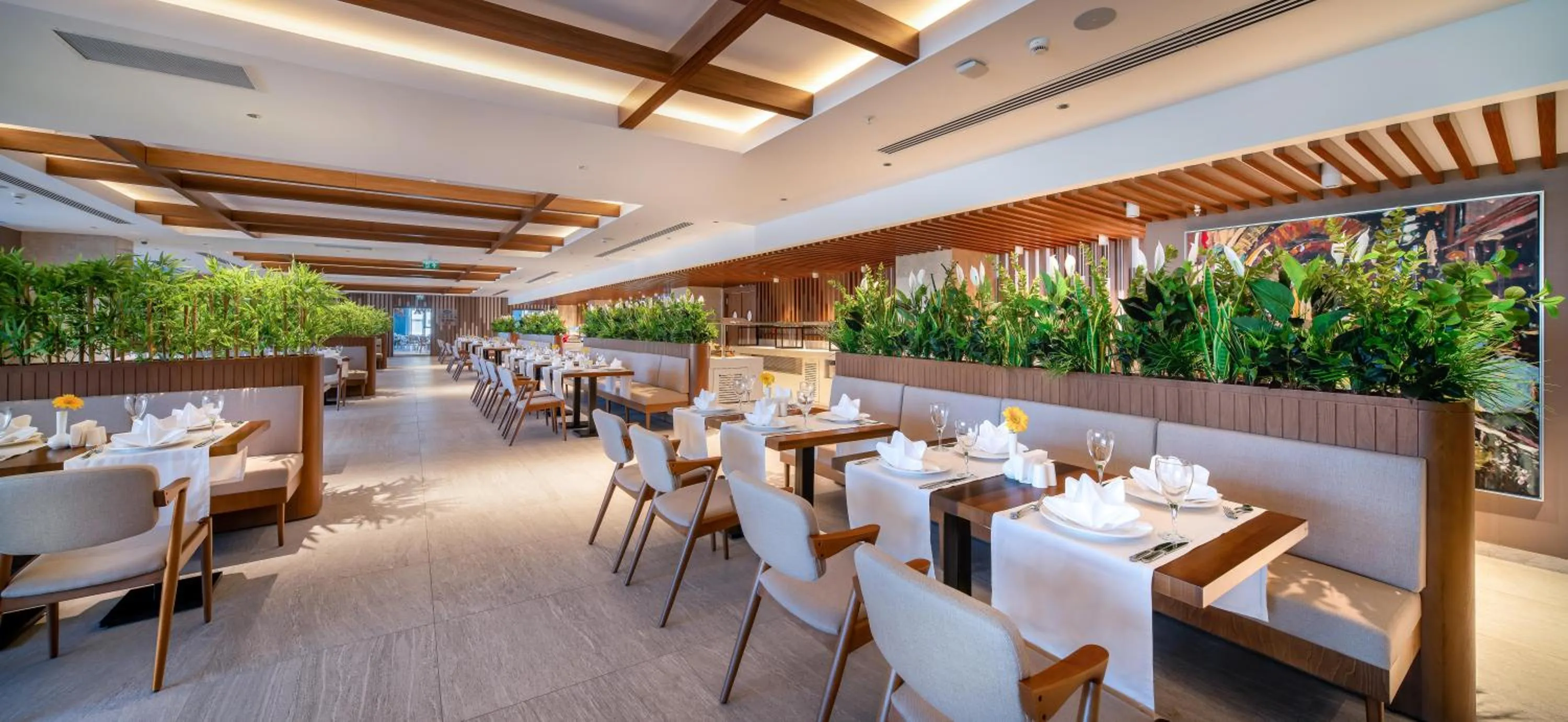 Restaurant/places to eat in Concorde Tower Hotel & Casino