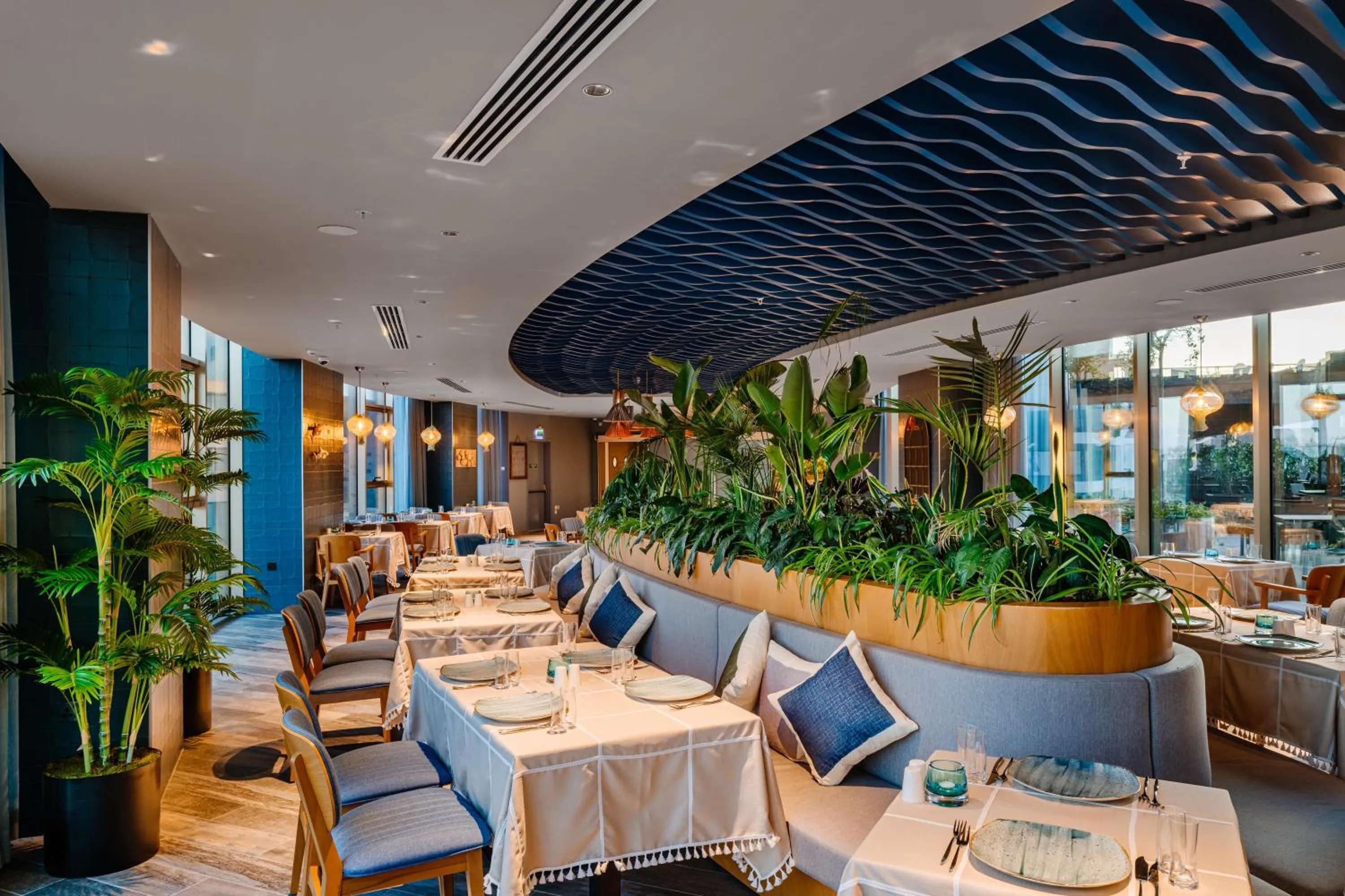 Restaurant/places to eat in Concorde Tower Hotel & Casino