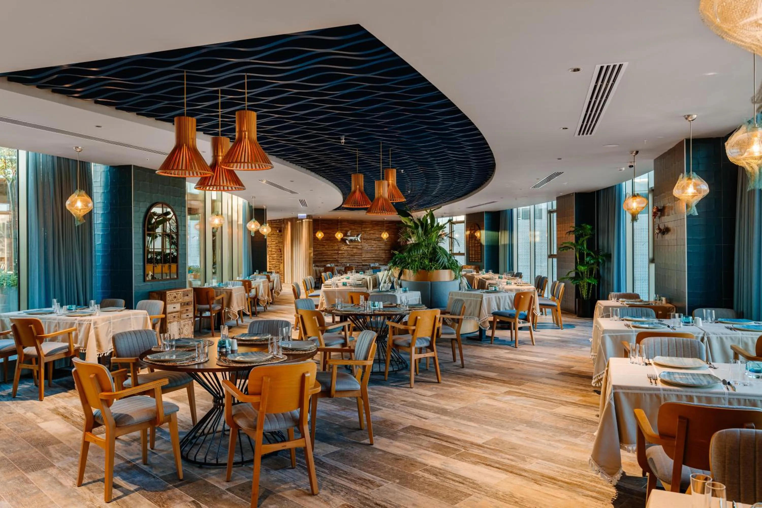 Restaurant/places to eat in Concorde Tower Hotel & Casino