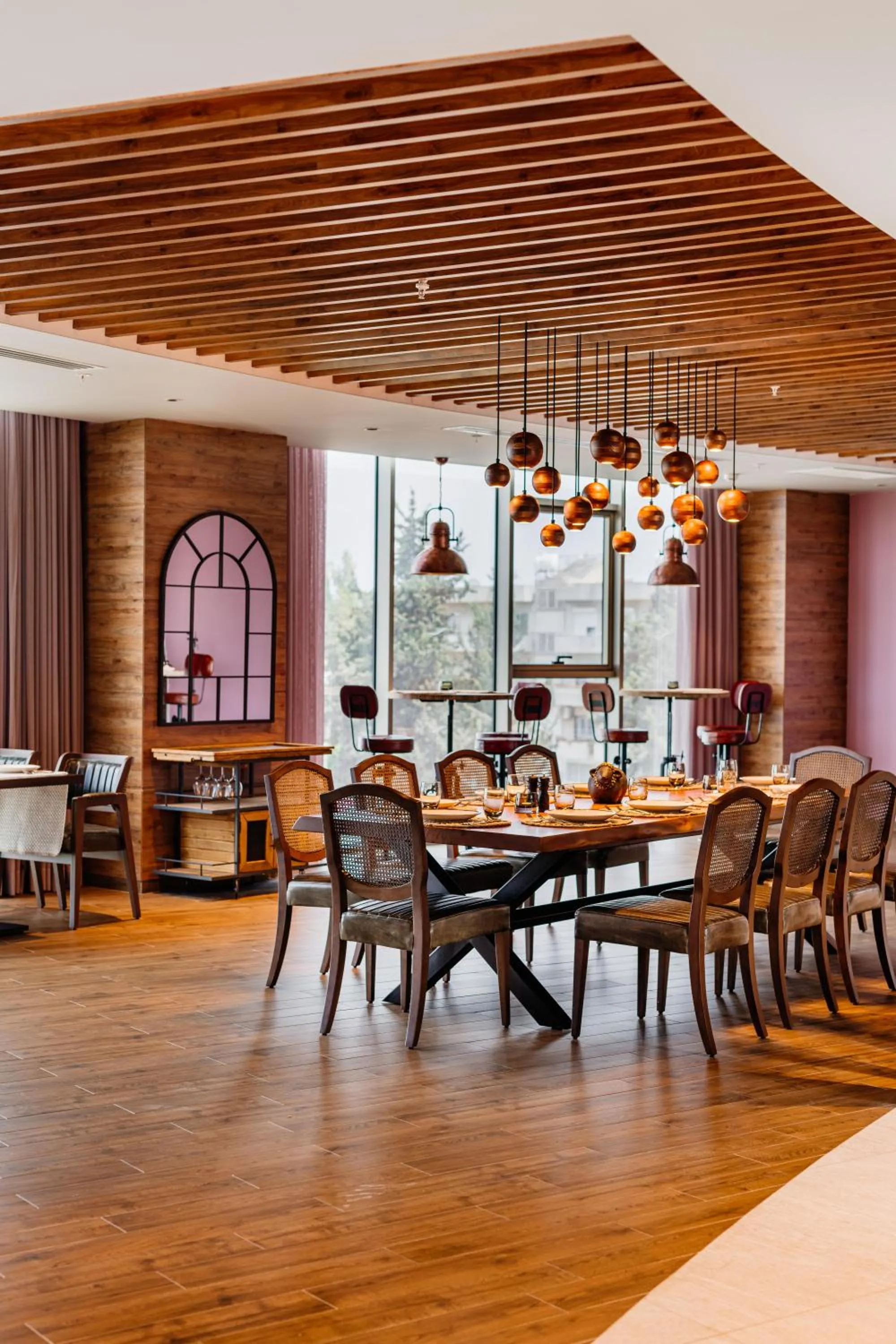 Restaurant/places to eat in Concorde Tower Hotel & Casino