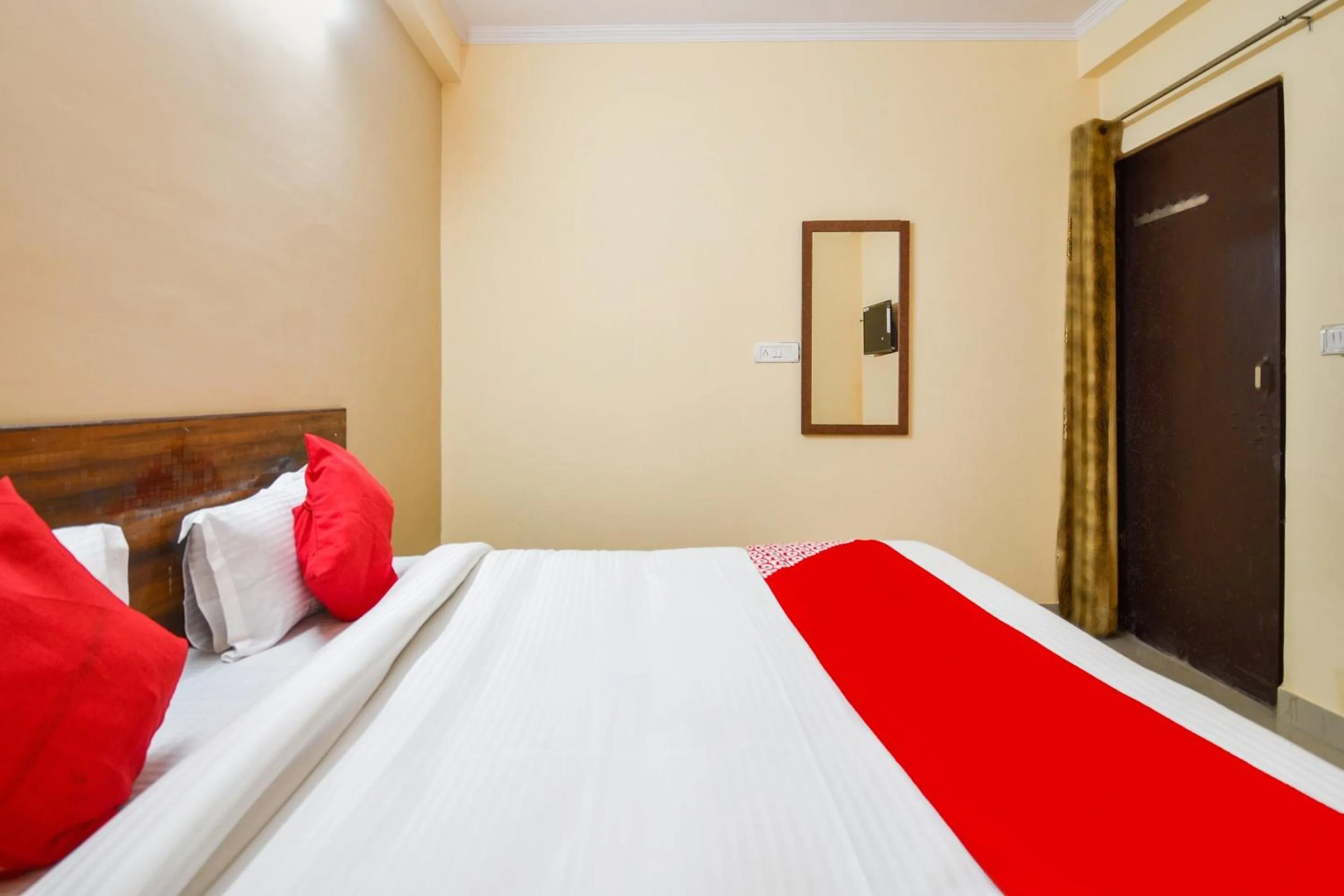 Bedroom, Bed in Hotel O Krishna