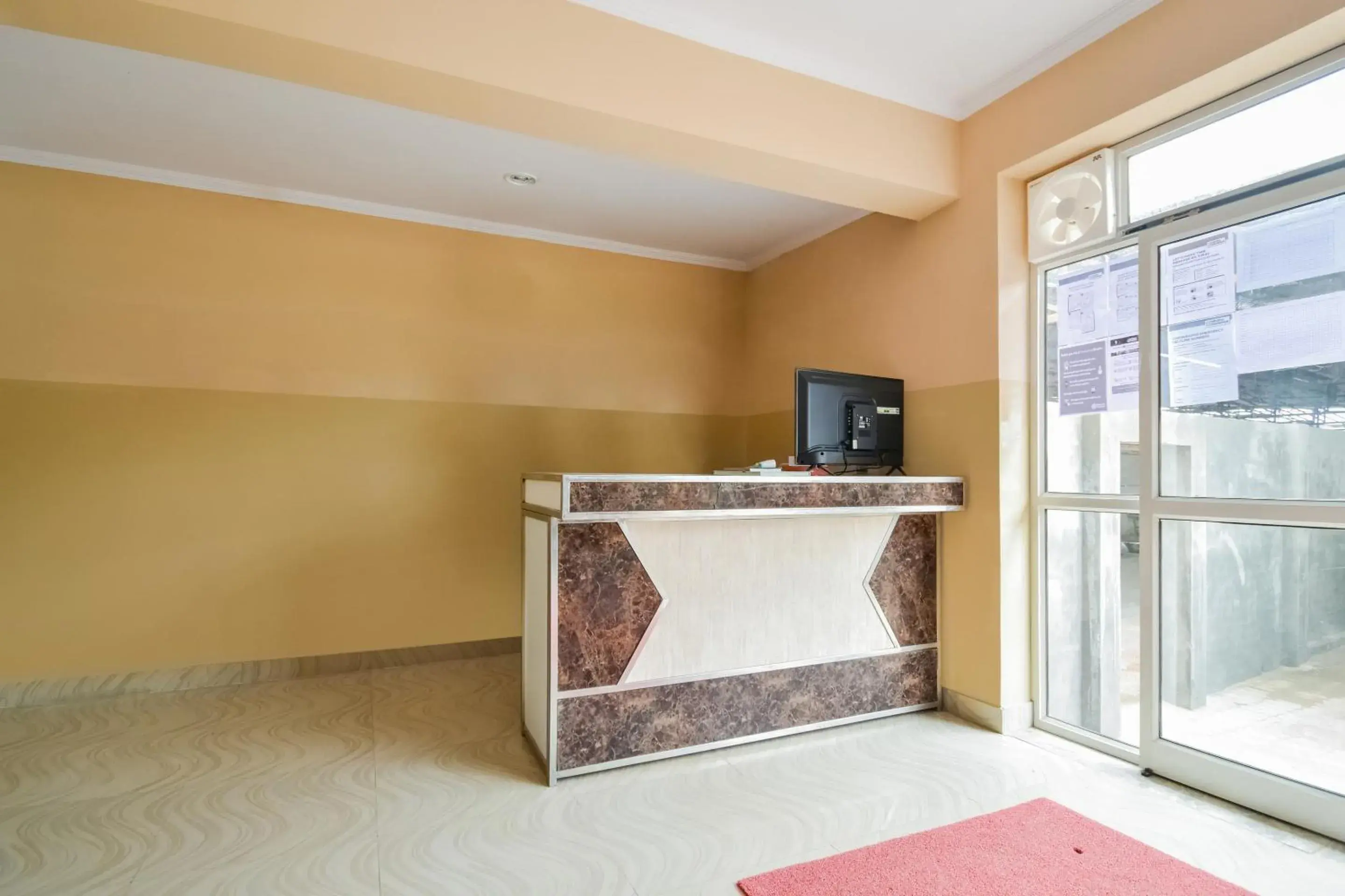 Lobby or reception in Hotel O Krishna Lobby or reception in Hotel O Krishna