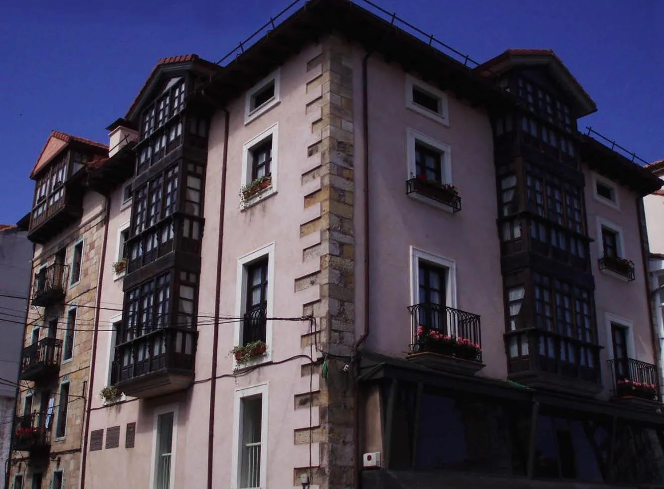 Property building in Apartamentos Ebro Reinosa