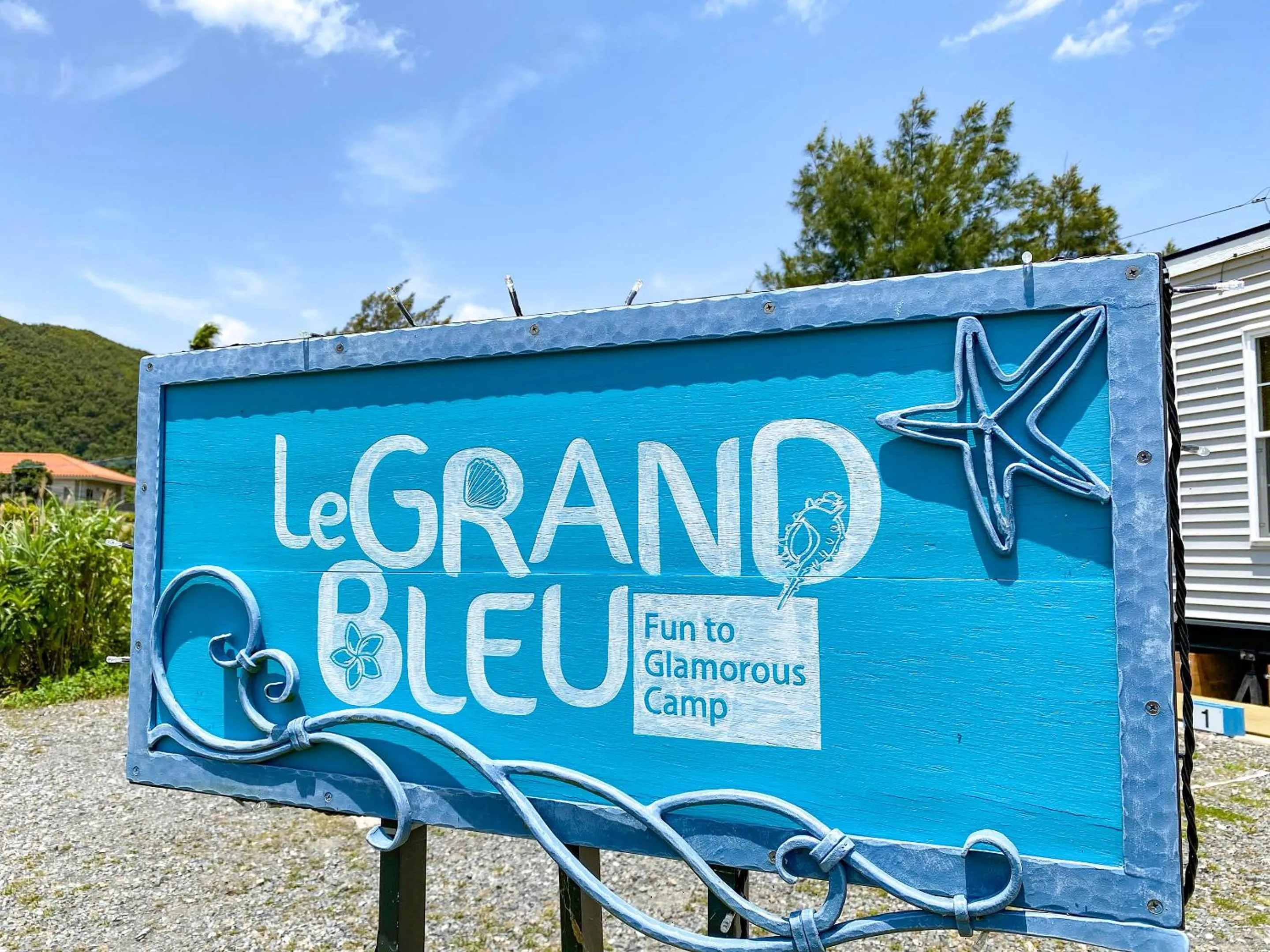 Property logo or sign in Le Grand Bleu