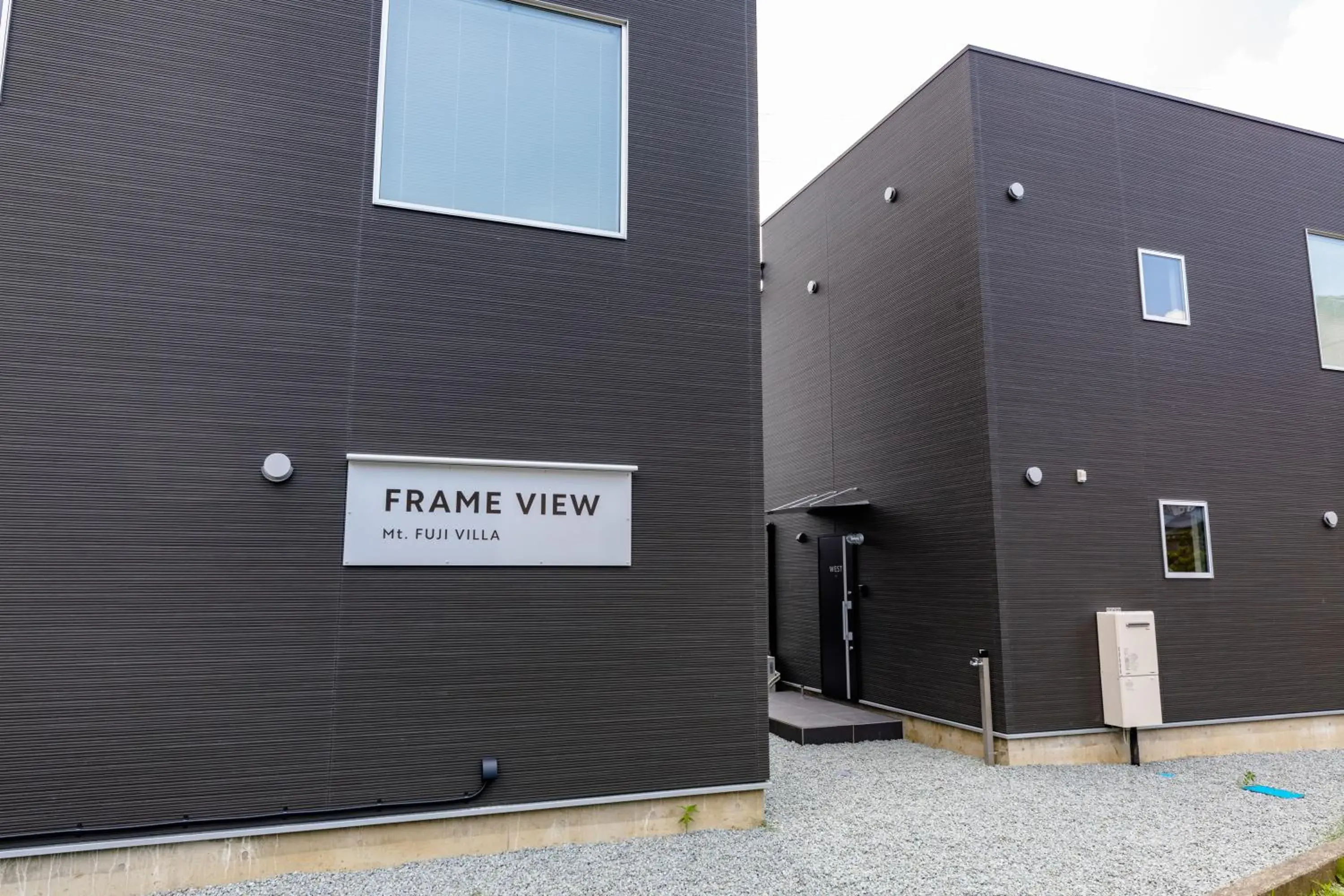 Property building in Frame View Mt.Fuji -east- Property building in Frame View Mt.Fuji -east-