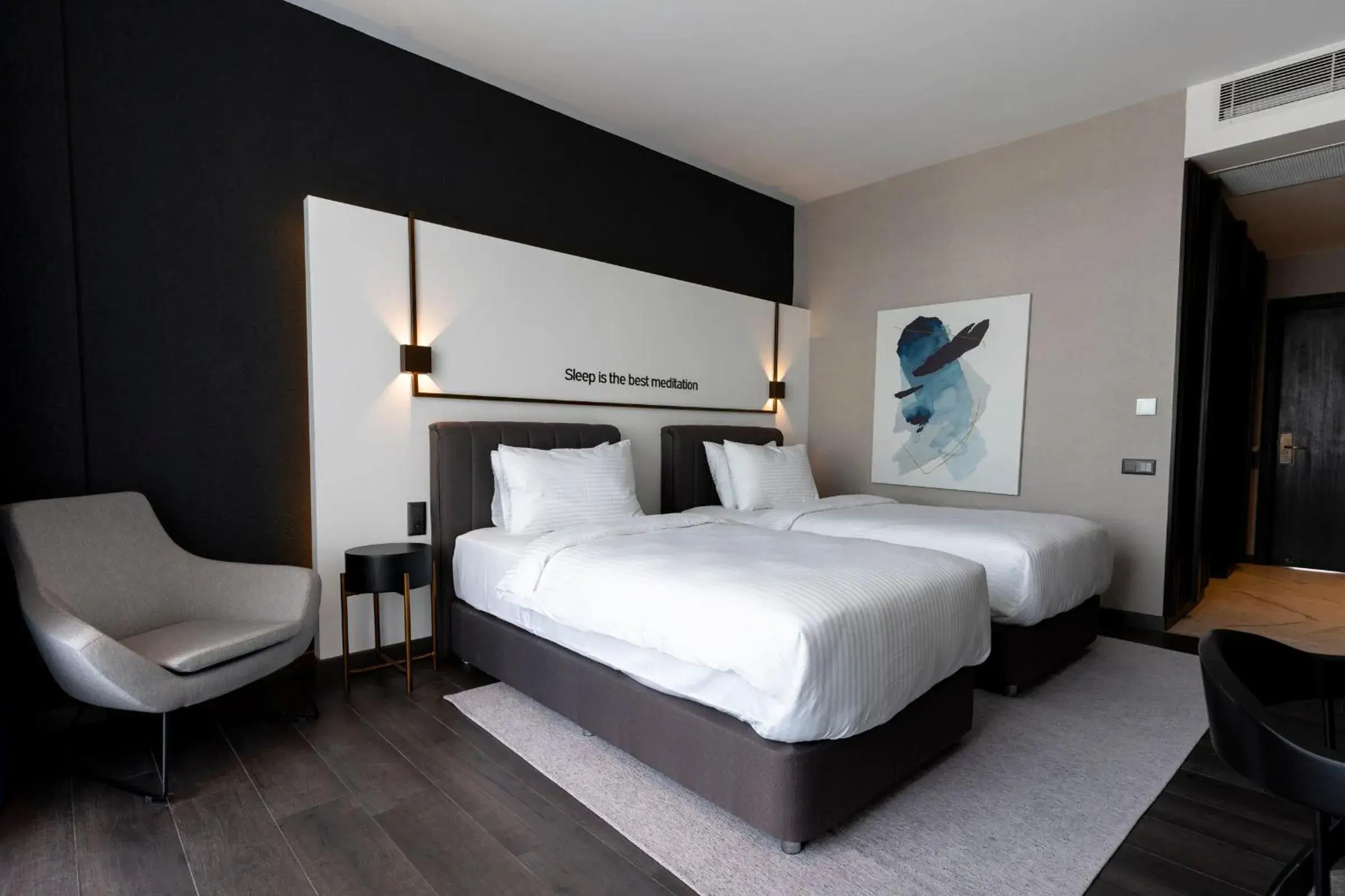 Deluxe Twin Room with Balcony - single occupancy in Hotel Bonvie Deluxe Twin Room with Balcony - single occupancy in Hotel Bonvie