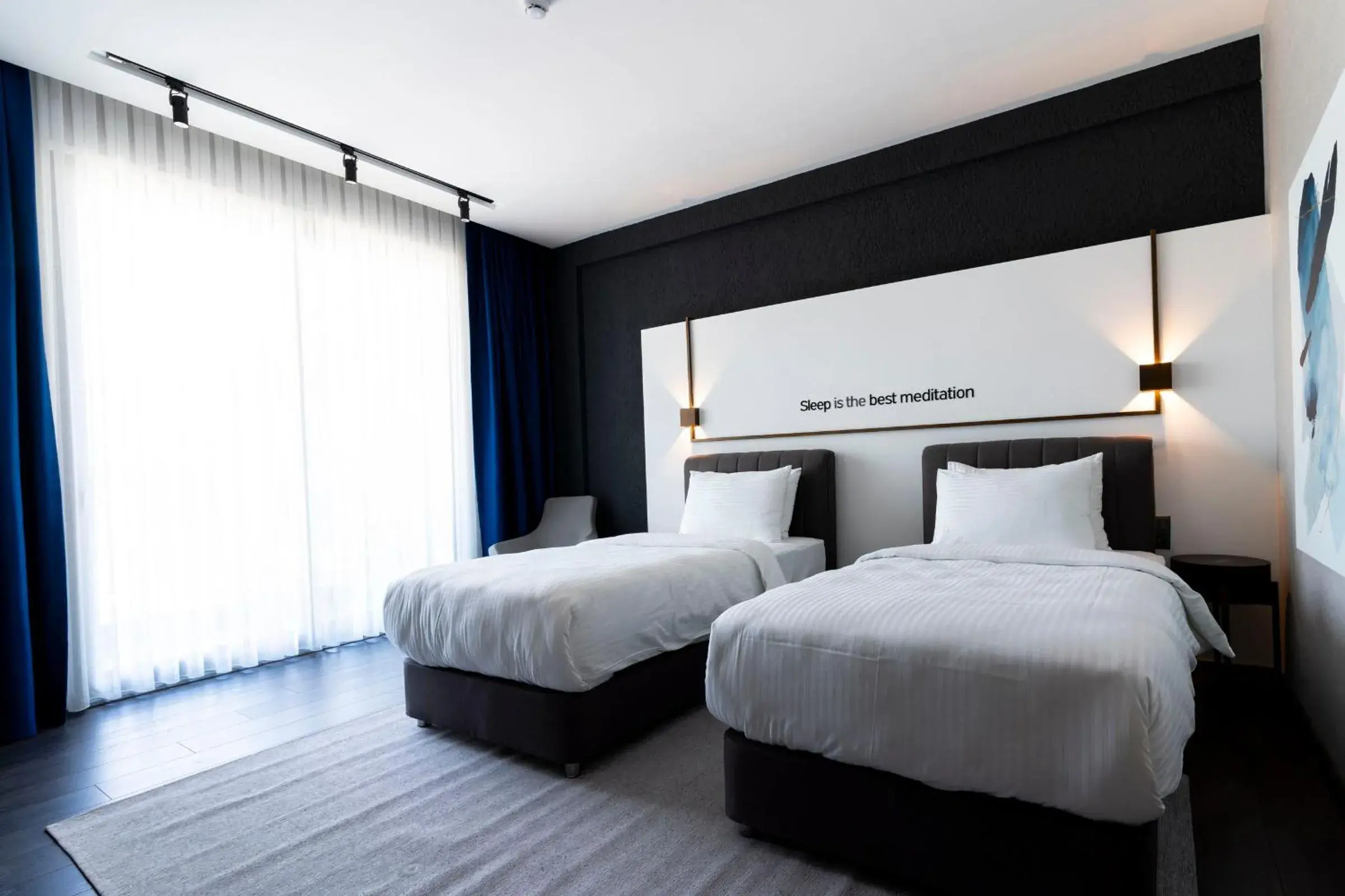 Luxury Twin Room with Balcony - single occupancy in Hotel Bonvie Luxury Twin Room with Balcony - single occupancy in Hotel Bonvie