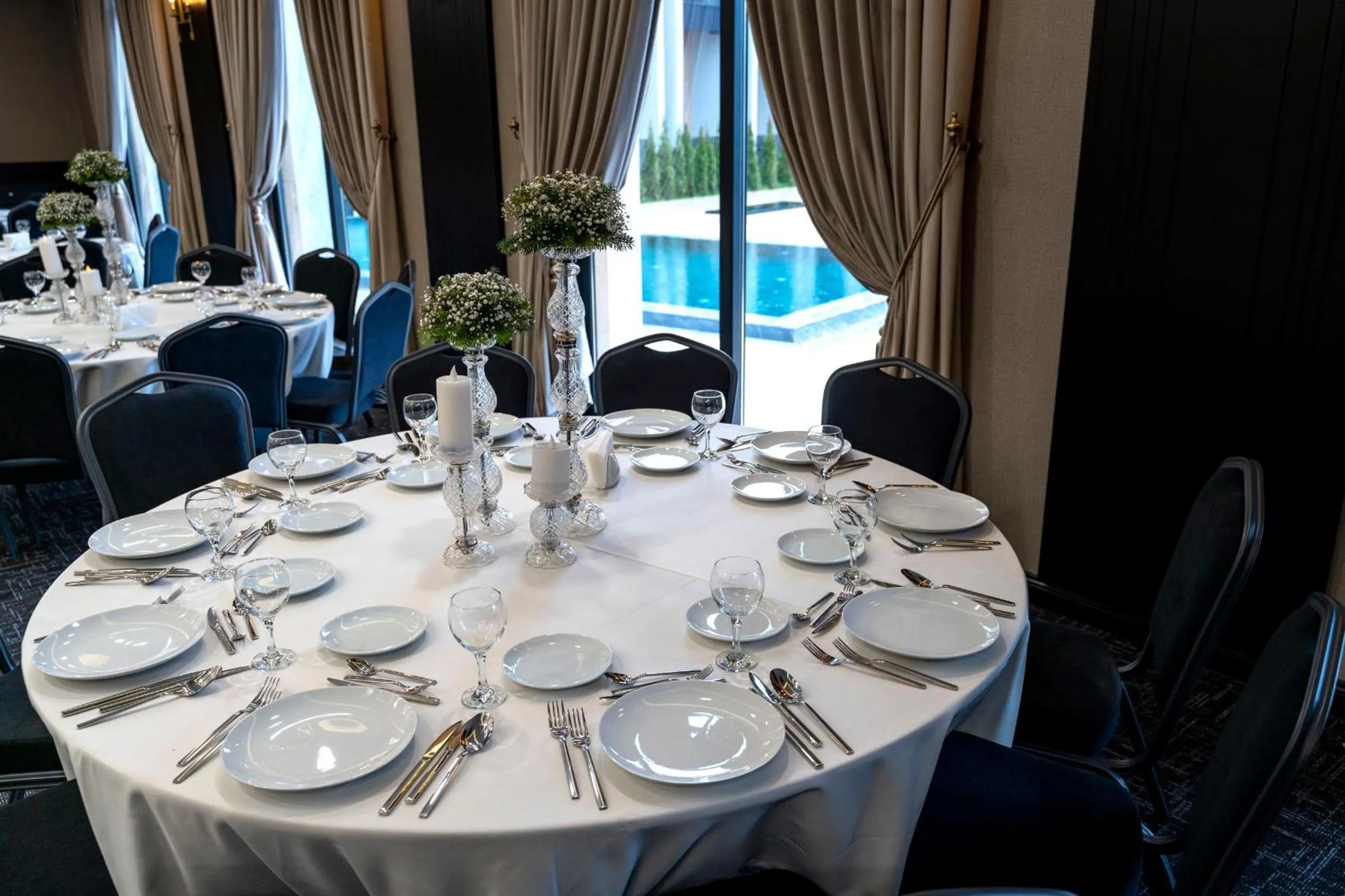 Dining area in Hotel Bonvie