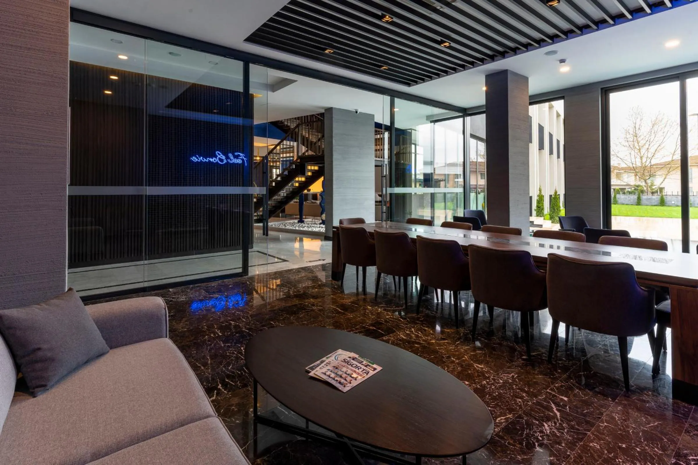 Business facilities in Hotel Bonvie