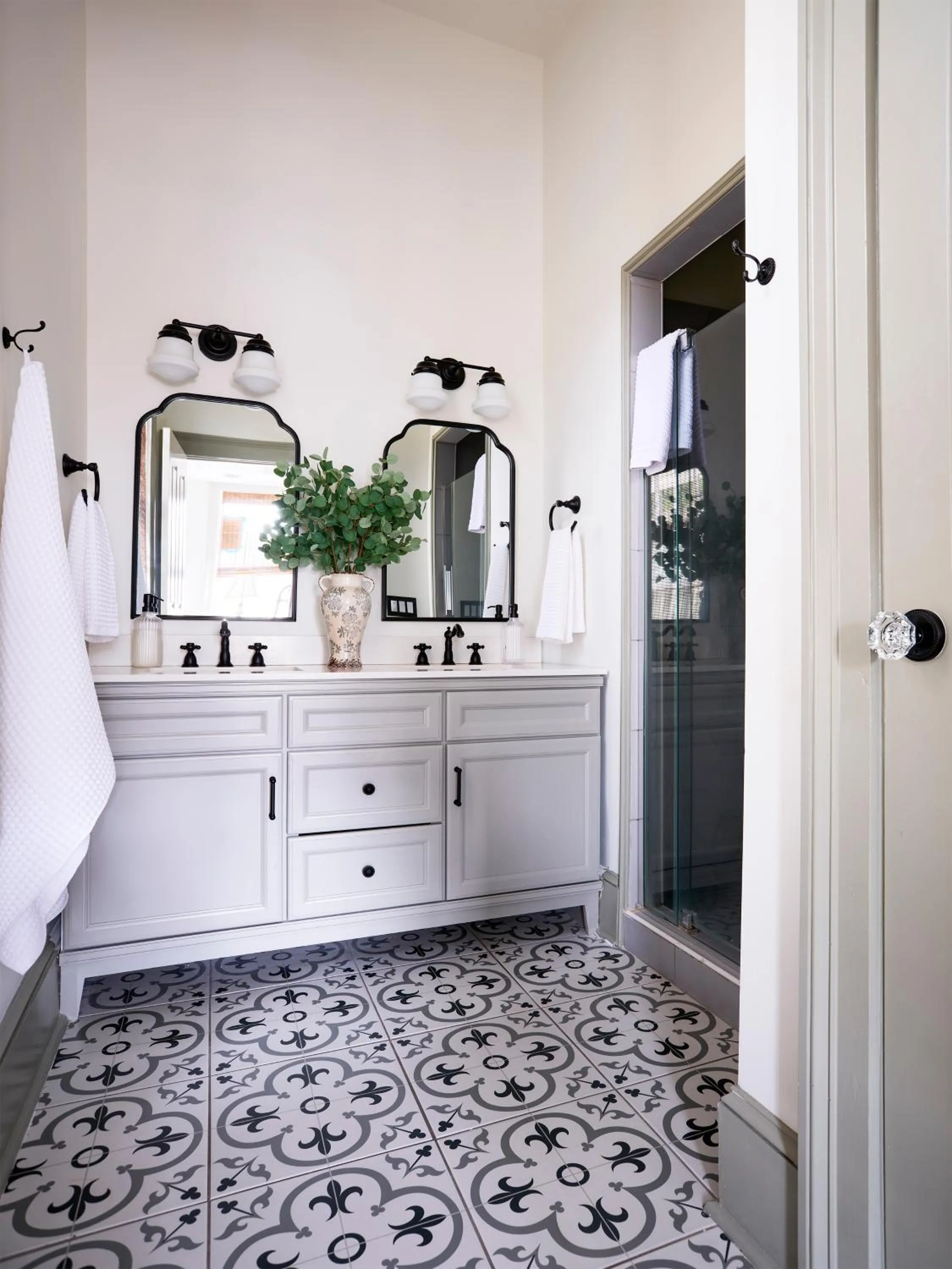 Bathroom in 111 Waldburg street Beautifully Renovated Historic 5 bedroom 5 bath