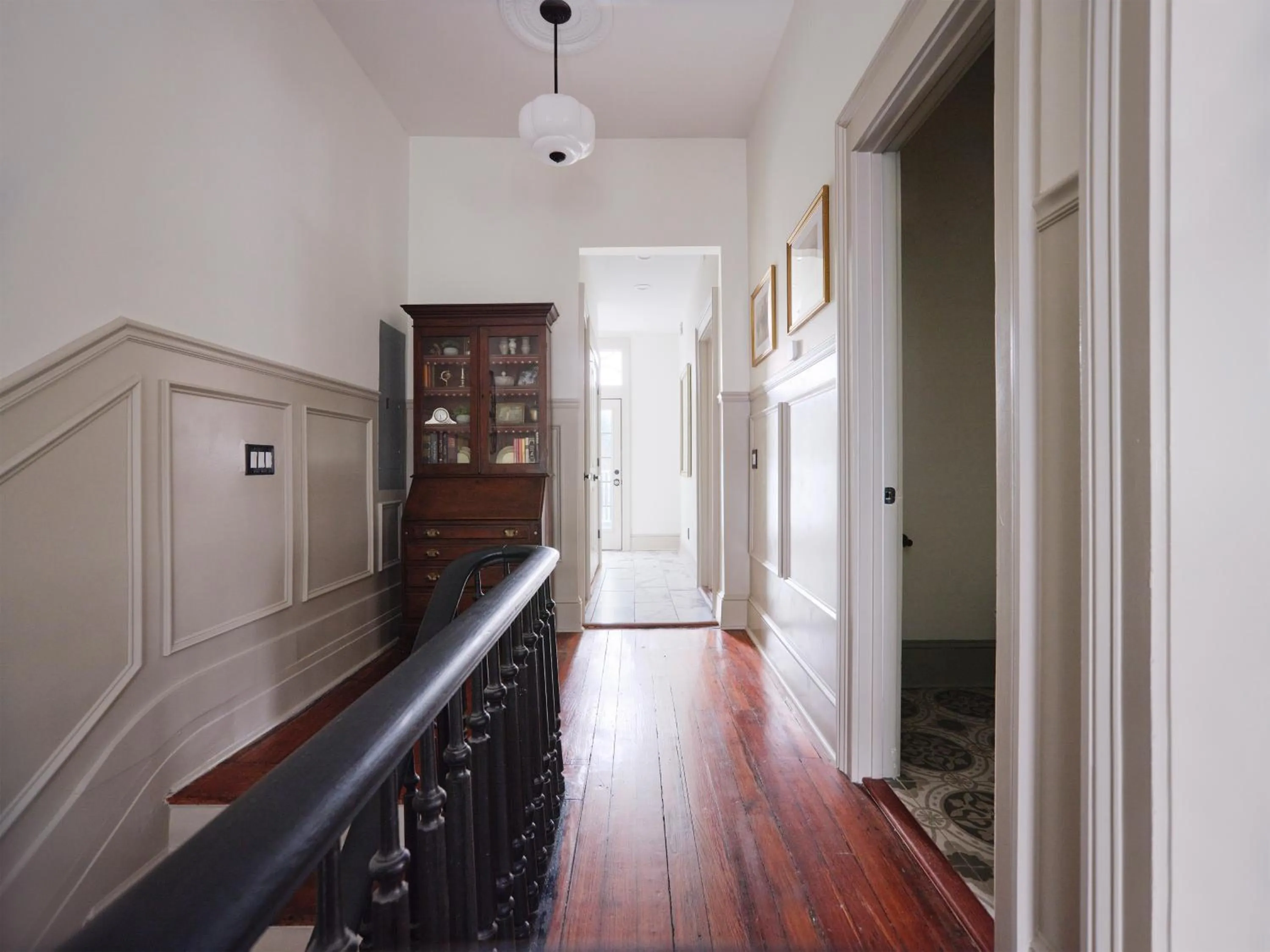 Property building in 111 Waldburg street Beautifully Renovated Historic 5 bedroom 5 bath