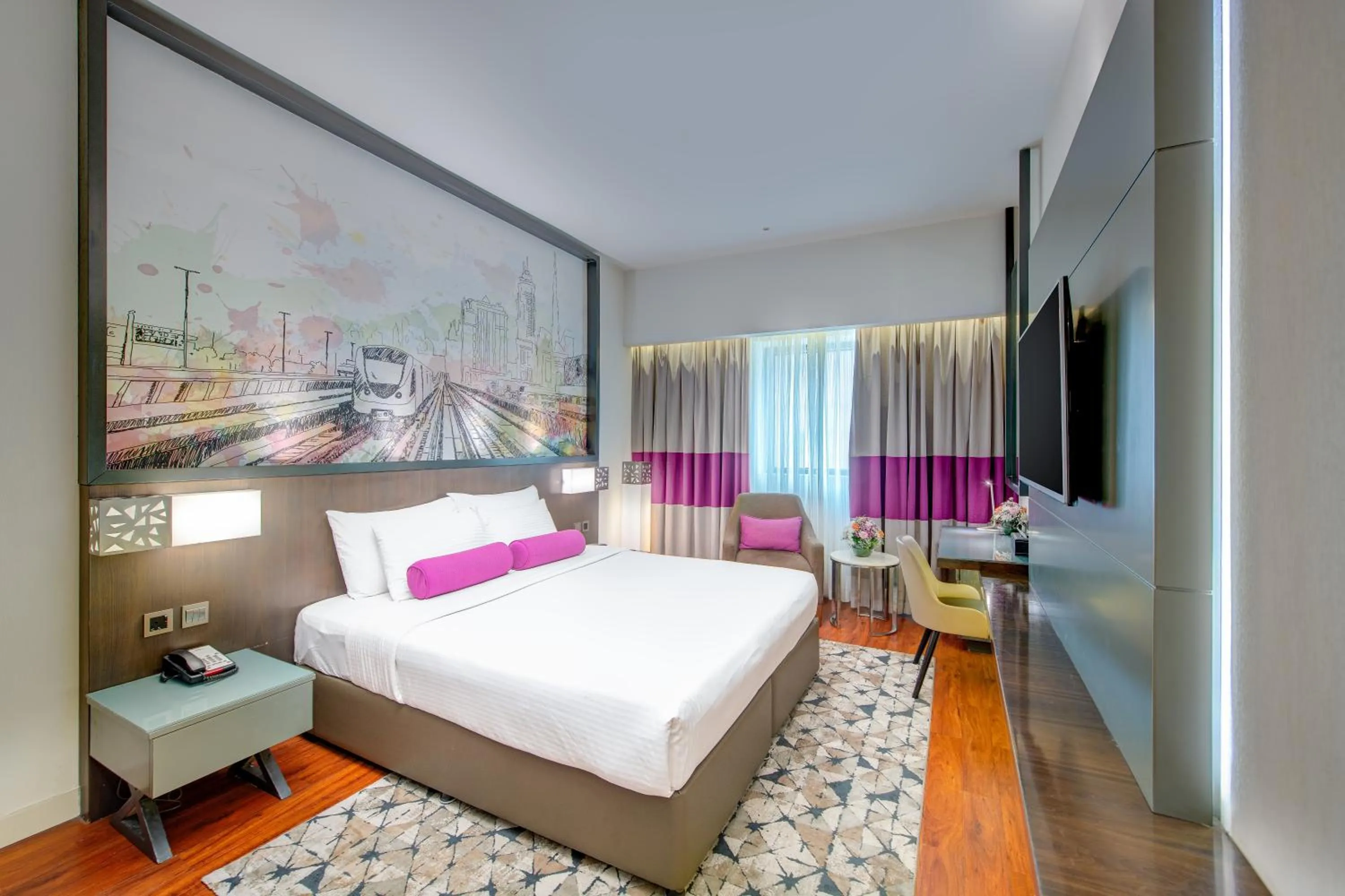 Photo of the whole room, Bed in Howard Johnson Plaza by Wyndham Dubai Deira