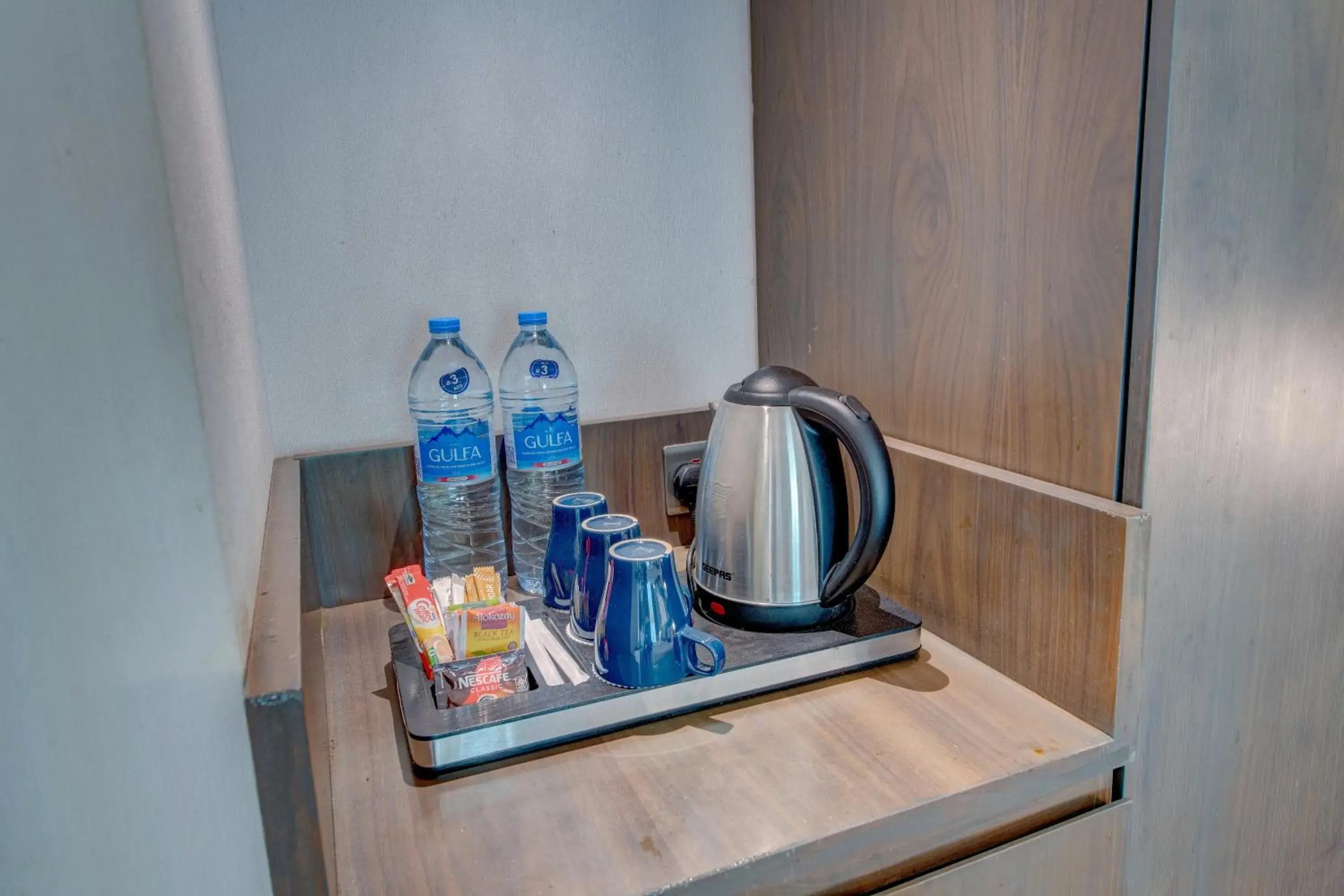 Deluxe Twin Room - Non-Smoking in Howard Johnson Plaza by Wyndham Dubai Deira Deluxe Twin Room - Non-Smoking in Howard Johnson Plaza by Wyndham Dubai Deira