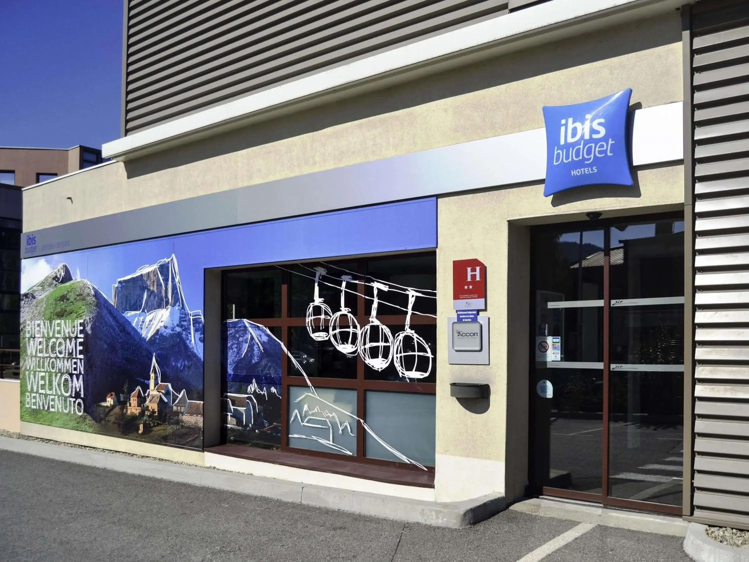 Property building in Ibis Budget Grenoble Sud Seyssins Property building in Ibis Budget Grenoble Sud Seyssins