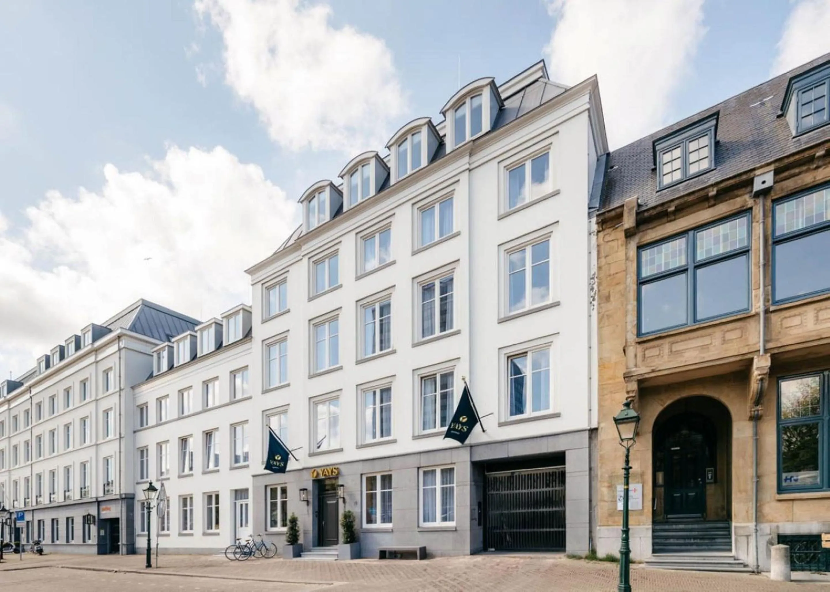 Property building in YAYS The Hague Willemspark by Numa