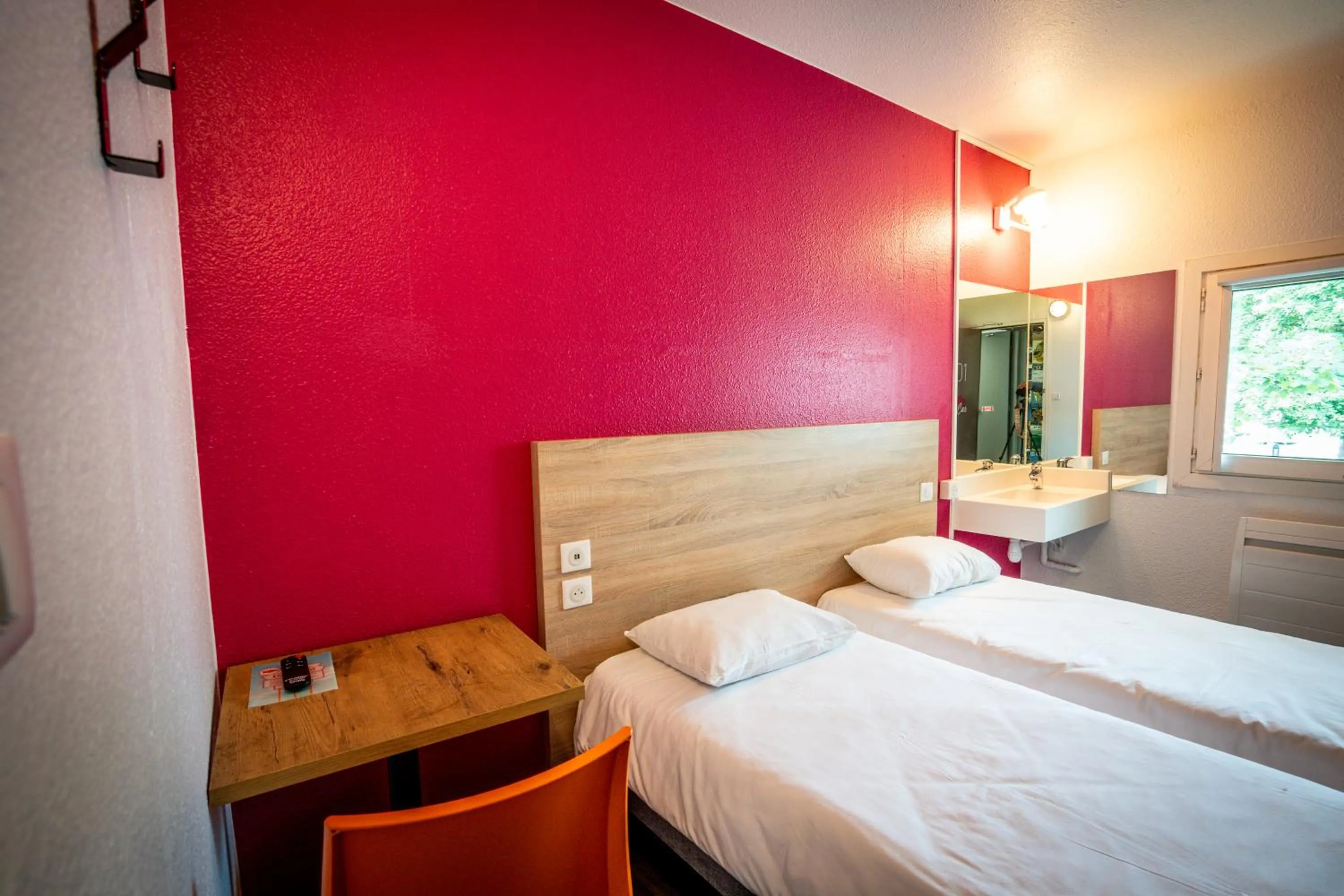 Bed in hotelF1 Brive Ussac