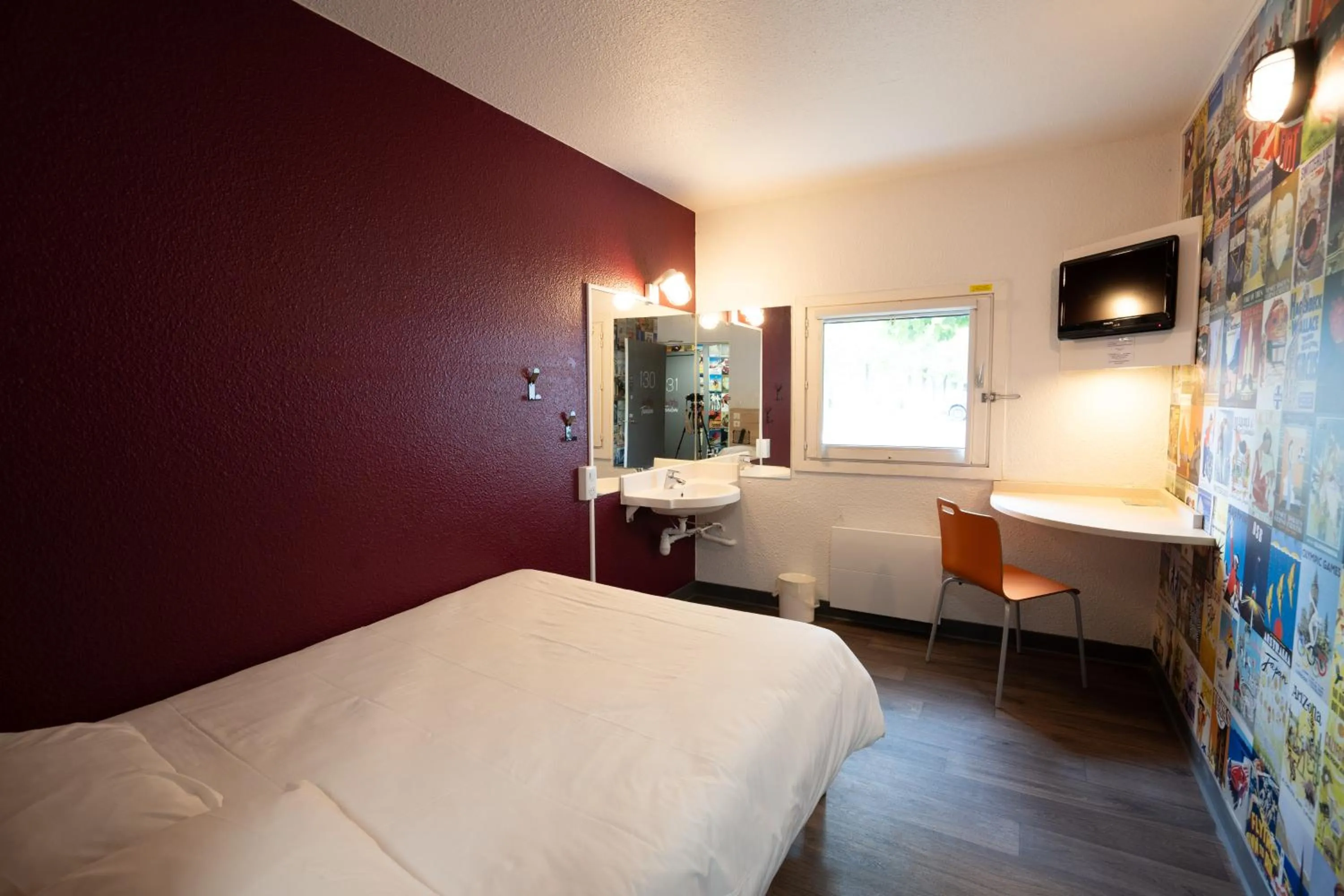 Bedroom, Bed in hotelF1 Brive Ussac