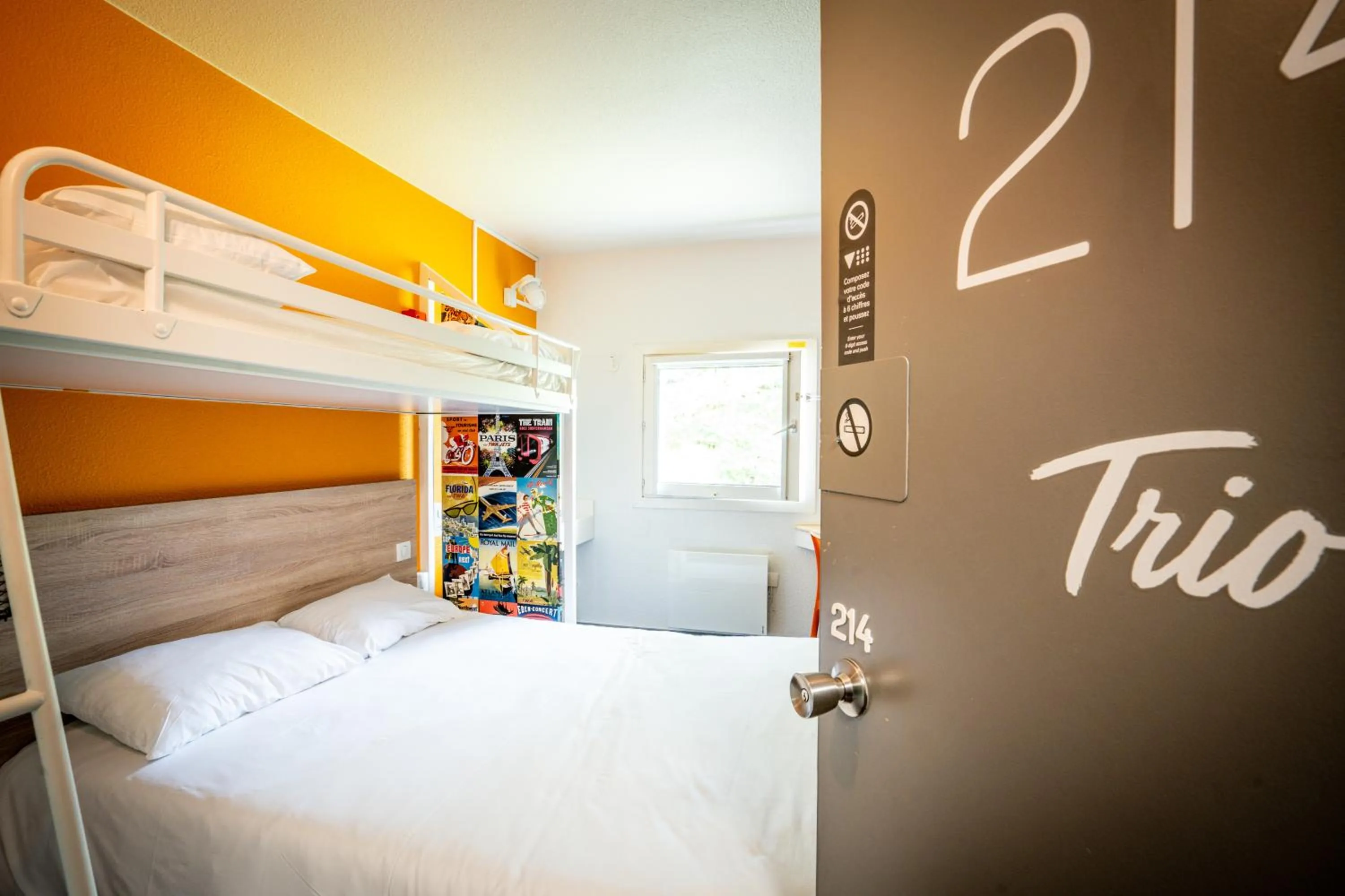 Bed in hotelF1 Brive Ussac