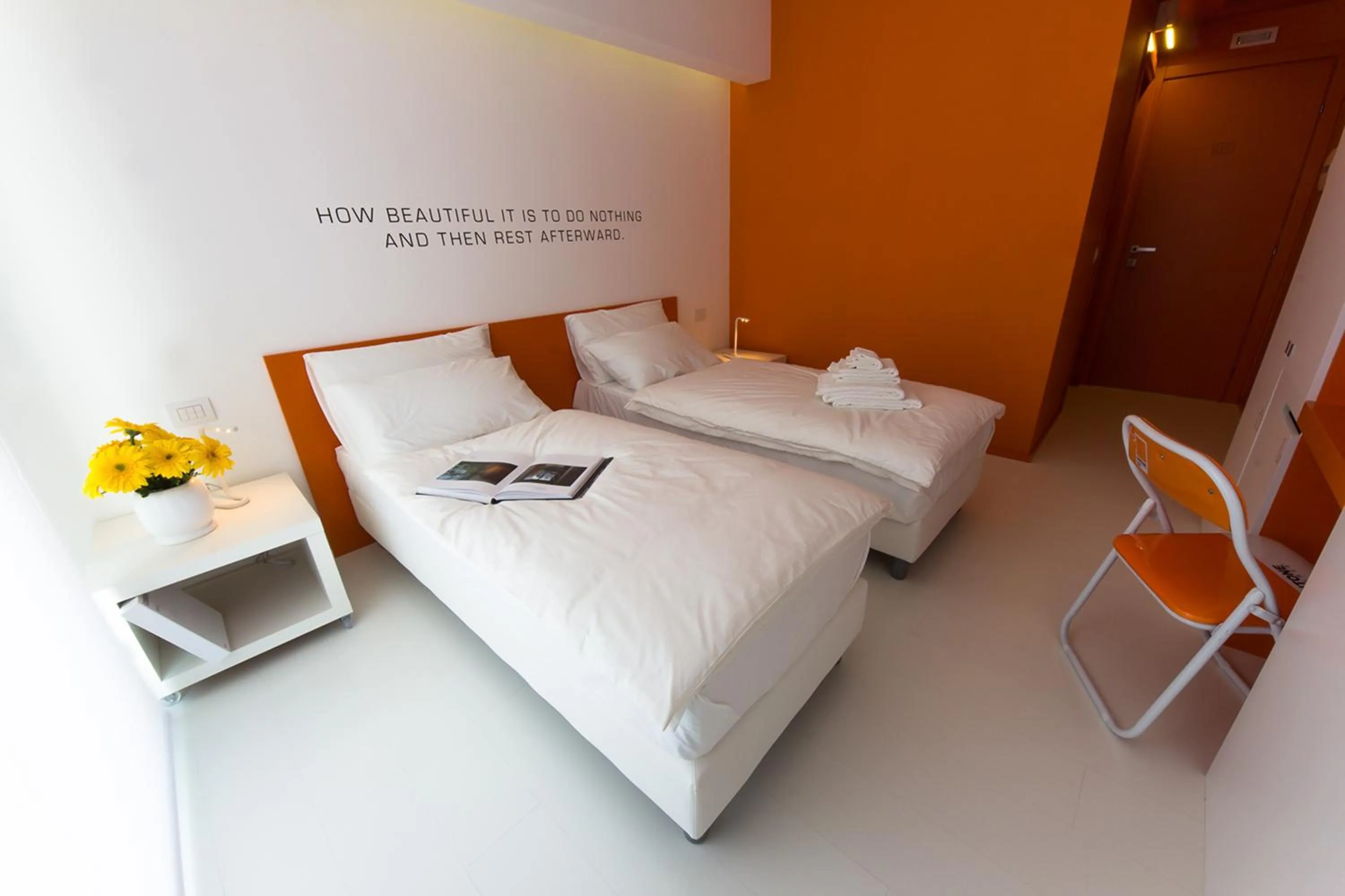Day, Bed in Bed 'n Design