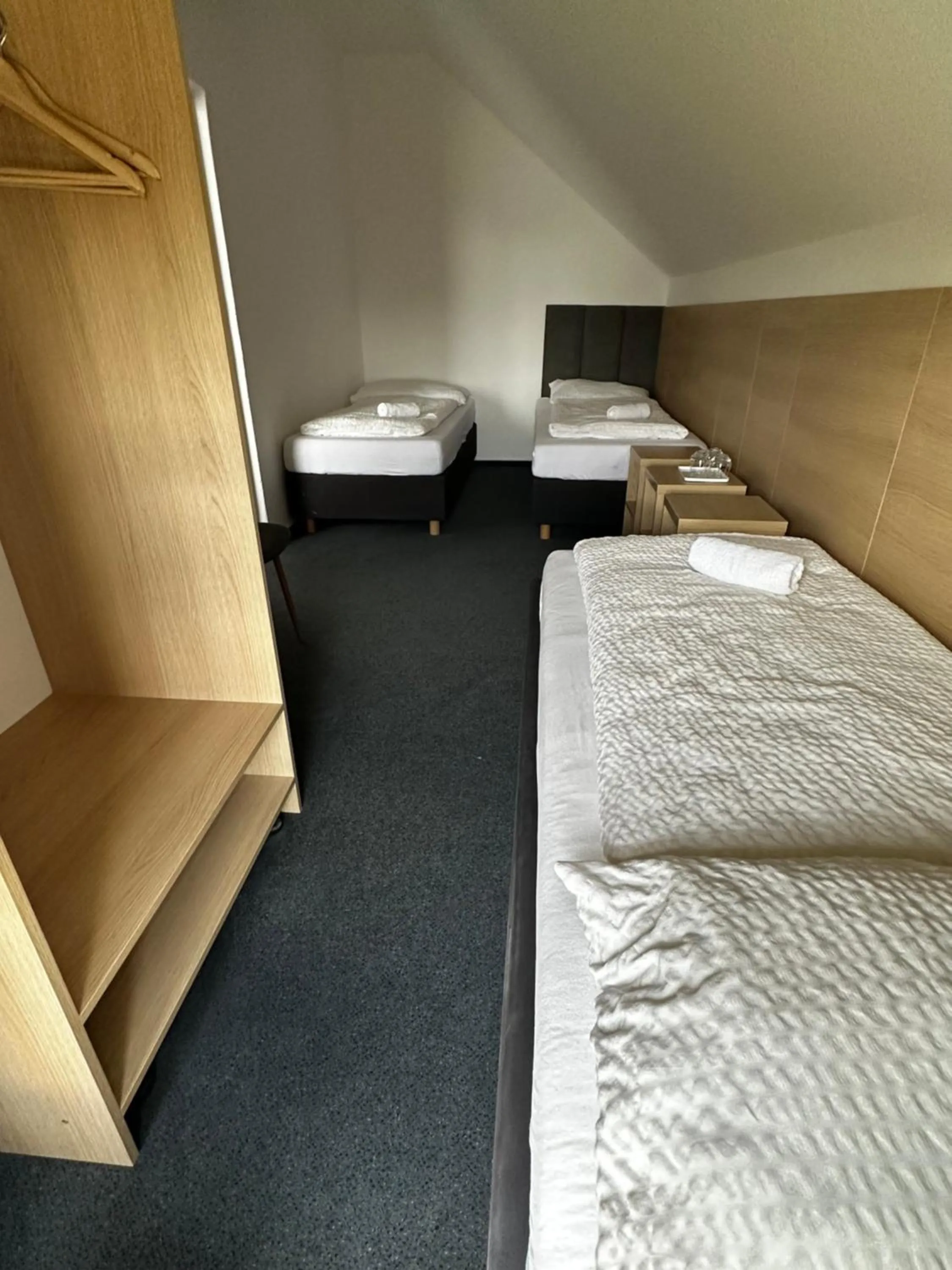 Bed in Horský hotel Jelenovská s bazénem v ceně