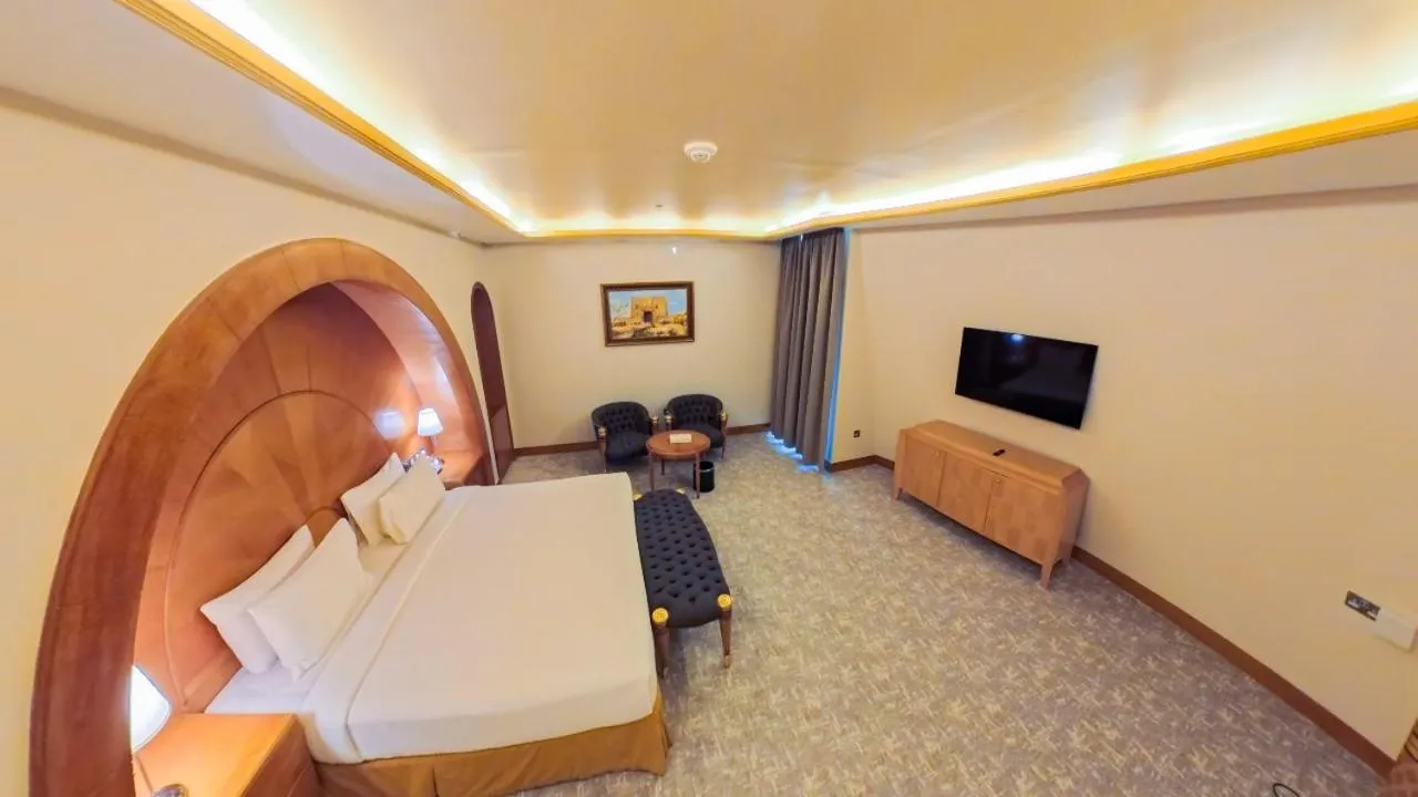 Bed in Oryx Grand Hotel Jebel Hafeet