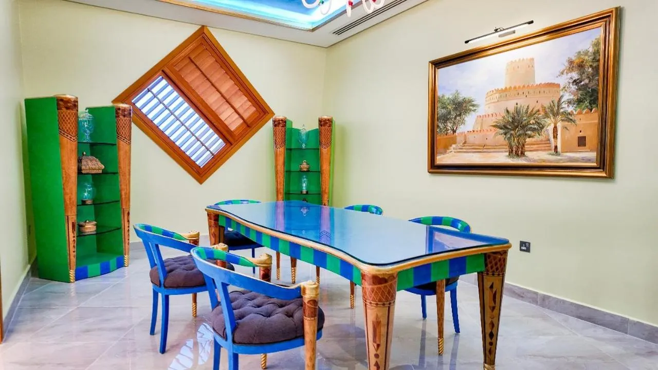 Dining area in Oryx Grand Hotel Jebel Hafeet