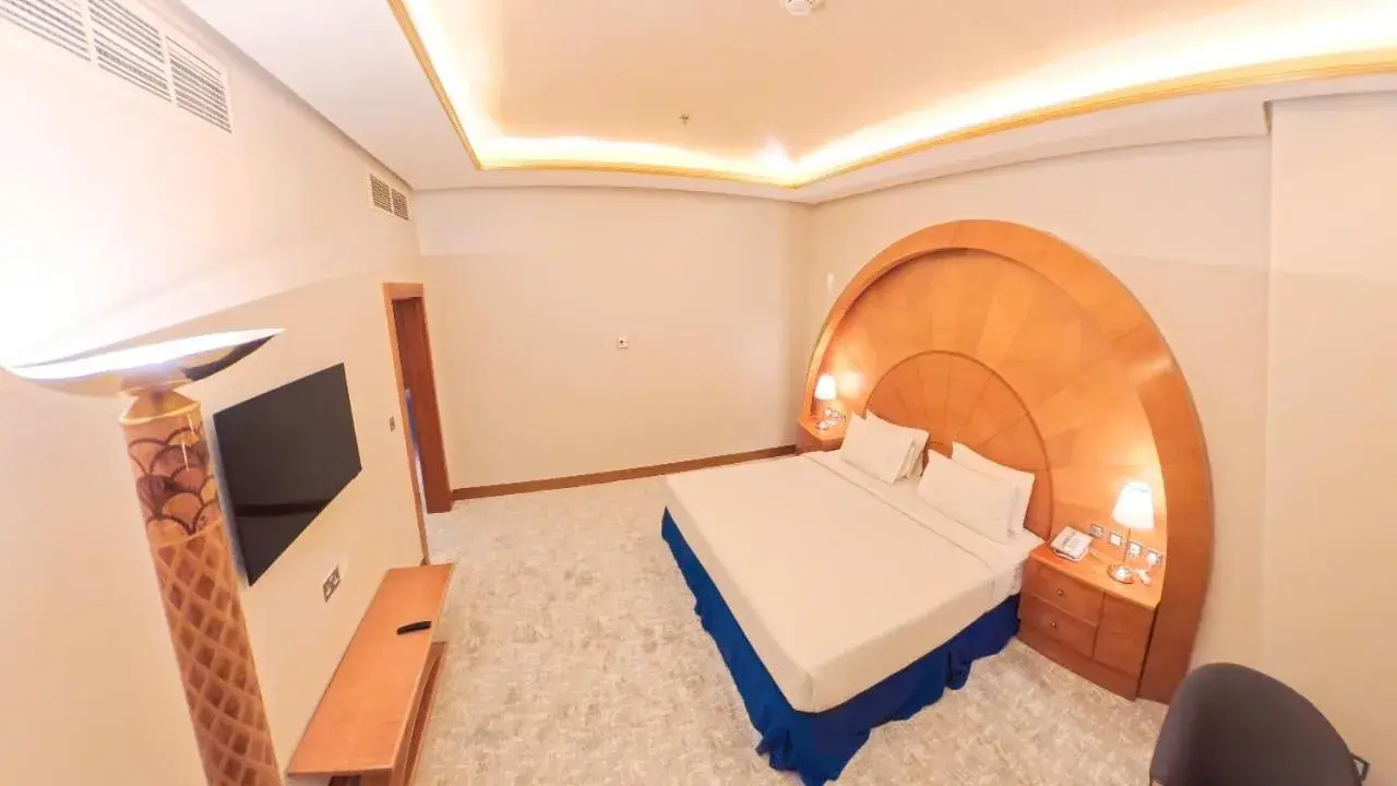 Bed in Oryx Grand Hotel Jebel Hafeet Bed in Oryx Grand Hotel Jebel Hafeet