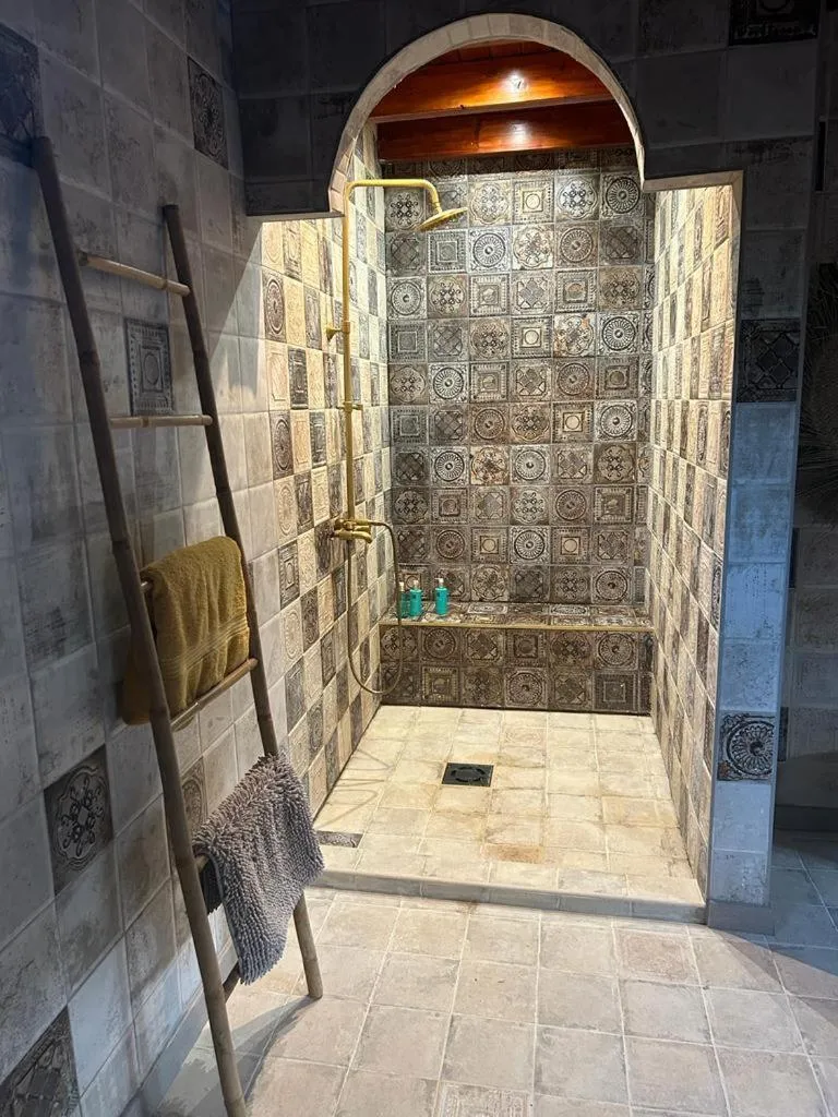 Shower in Cortijo Boutique Marbella