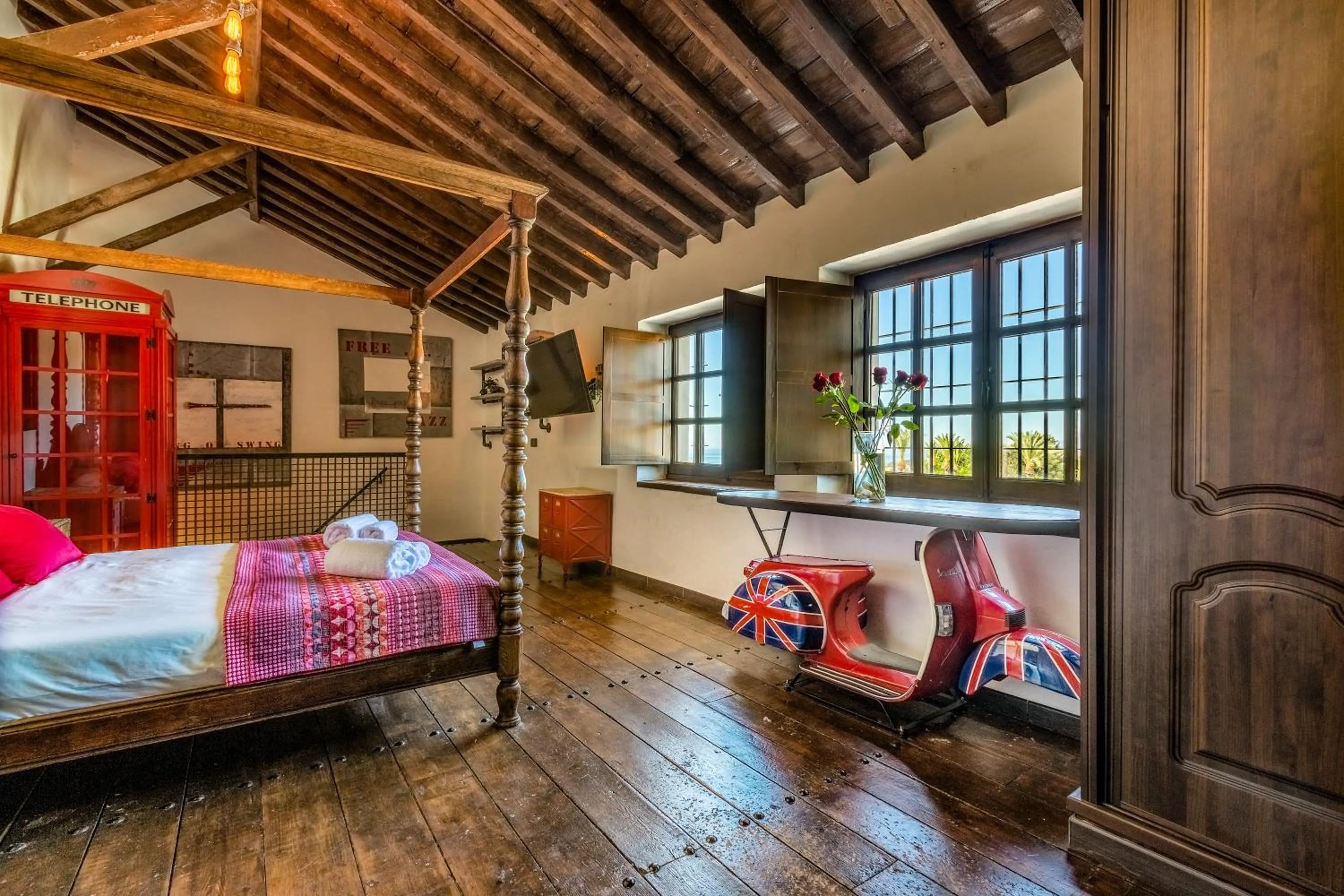 Photo of the whole room, Bed in Cortijo Boutique Marbella