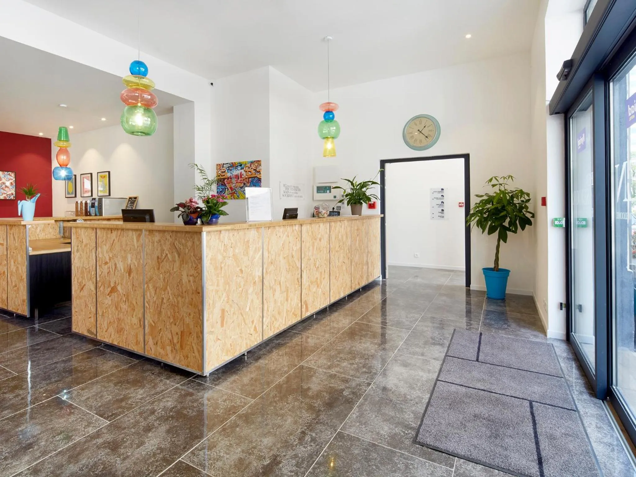 Lobby or reception in Kyriad Marseille Blancarde - Timone