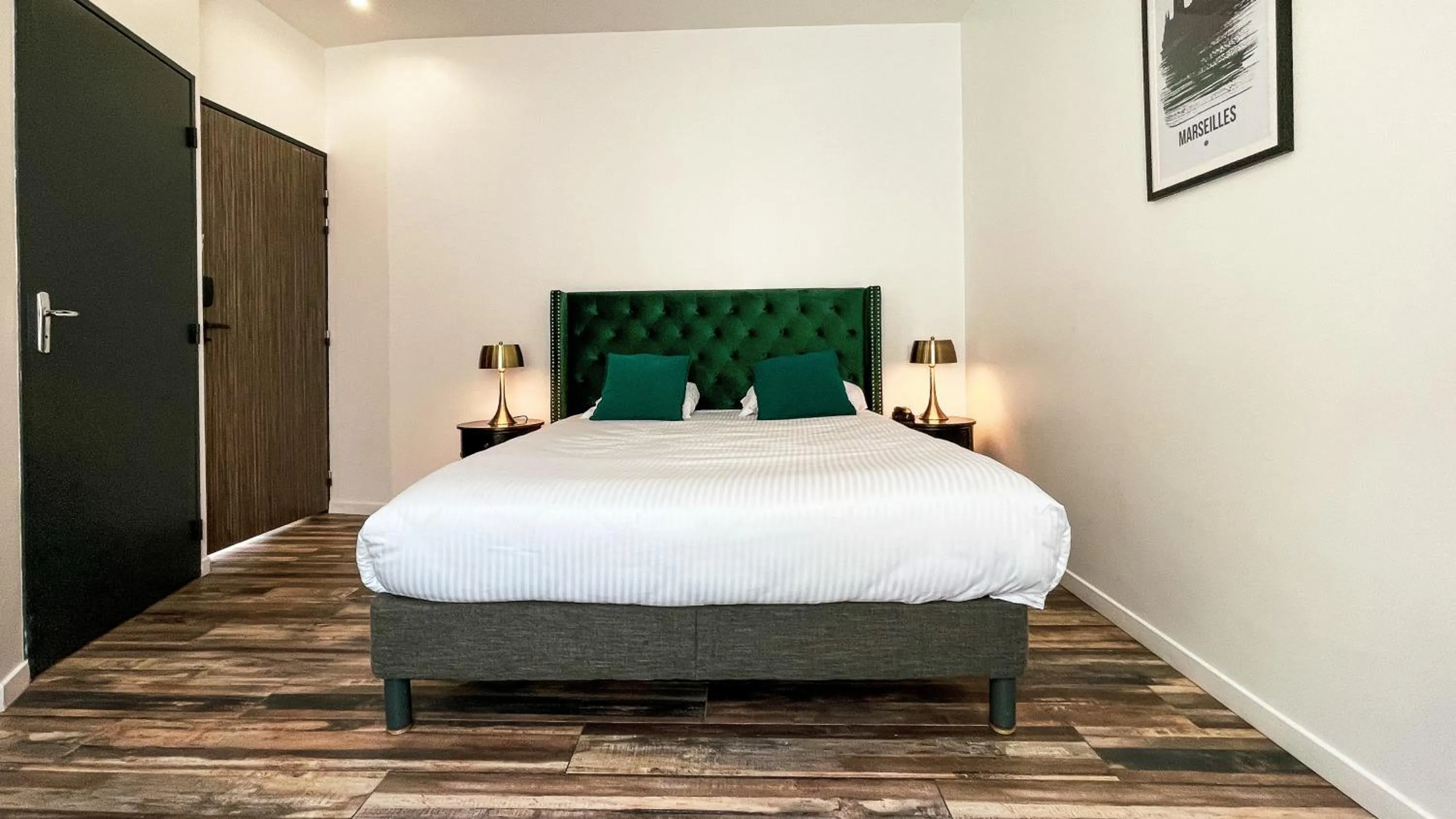 Bedroom, Bed in Kyriad Marseille Blancarde - Timone