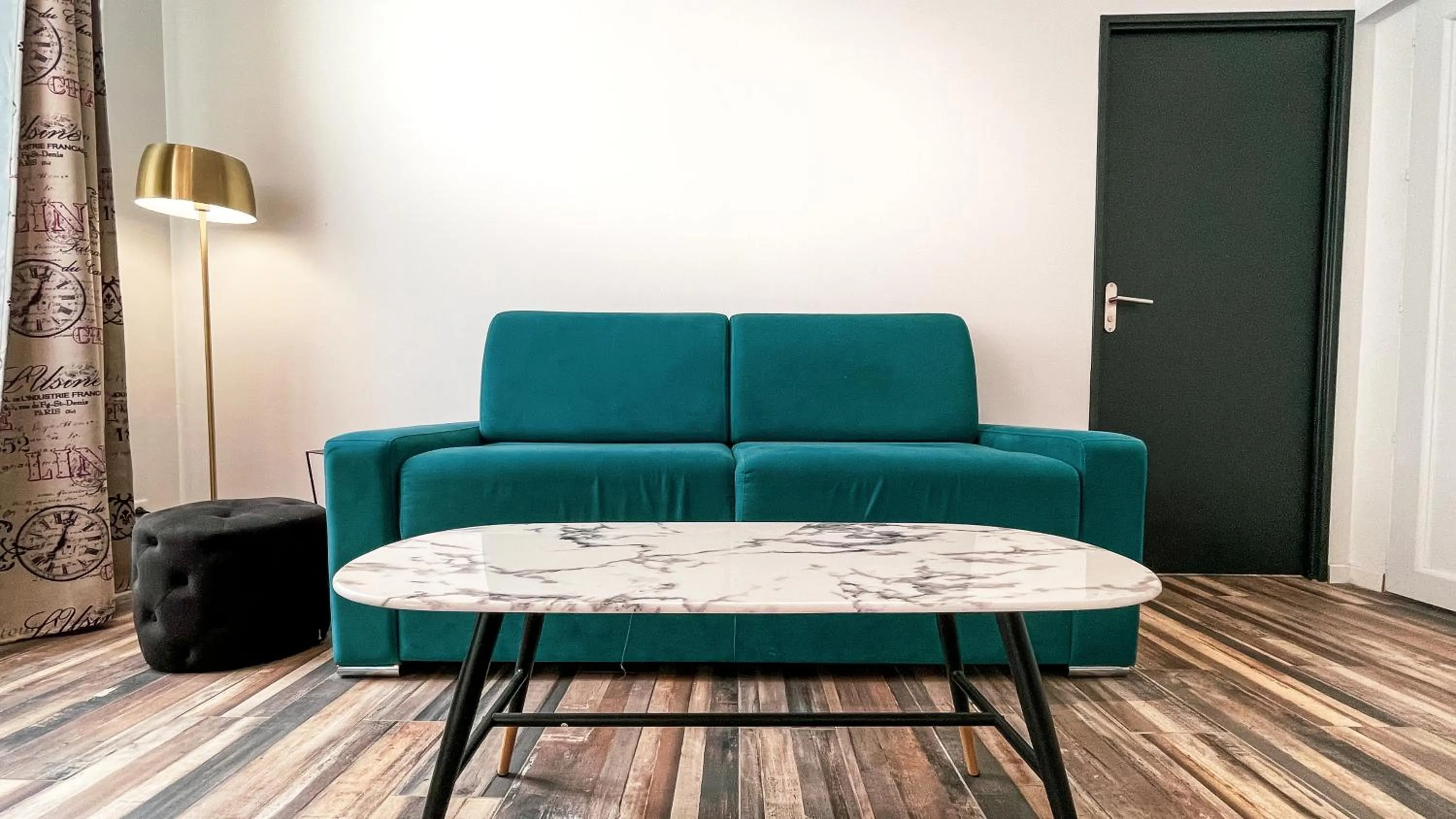 Living room in Kyriad Marseille Blancarde - Timone