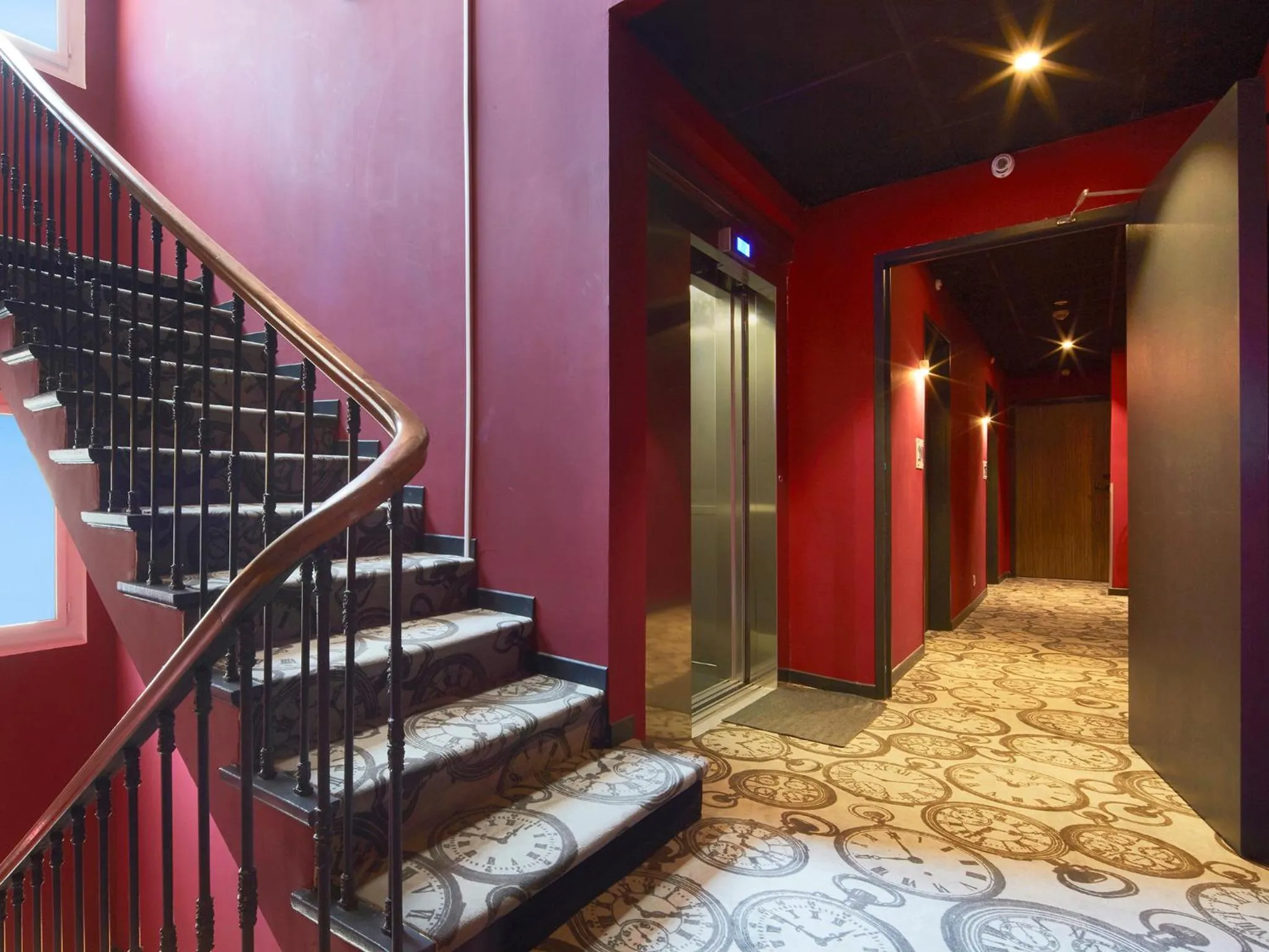 Decorative detail in Kyriad Marseille Blancarde - Timone